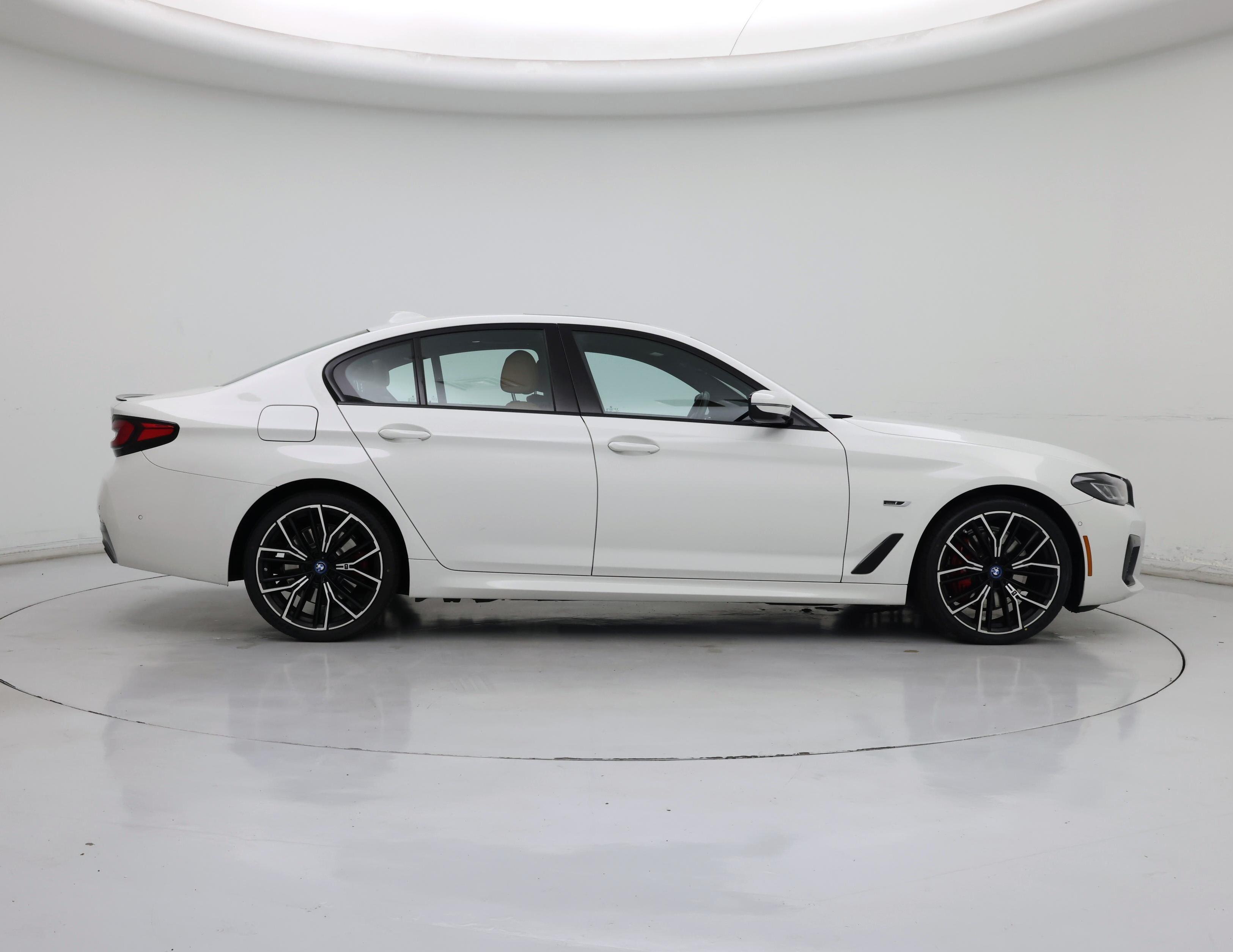 Thumbnail: 2023 BMW 5 Series - 7
