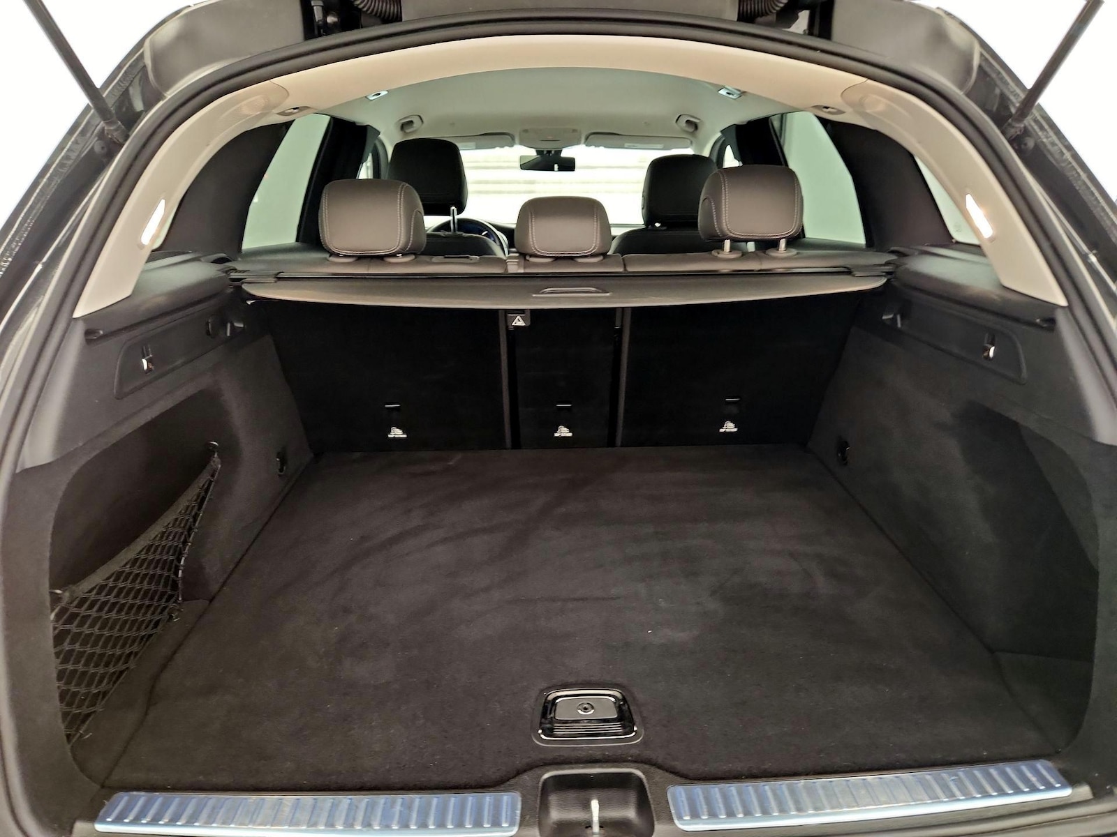 2021 Mercedes-Benz GLC GLC300 - Photo 21