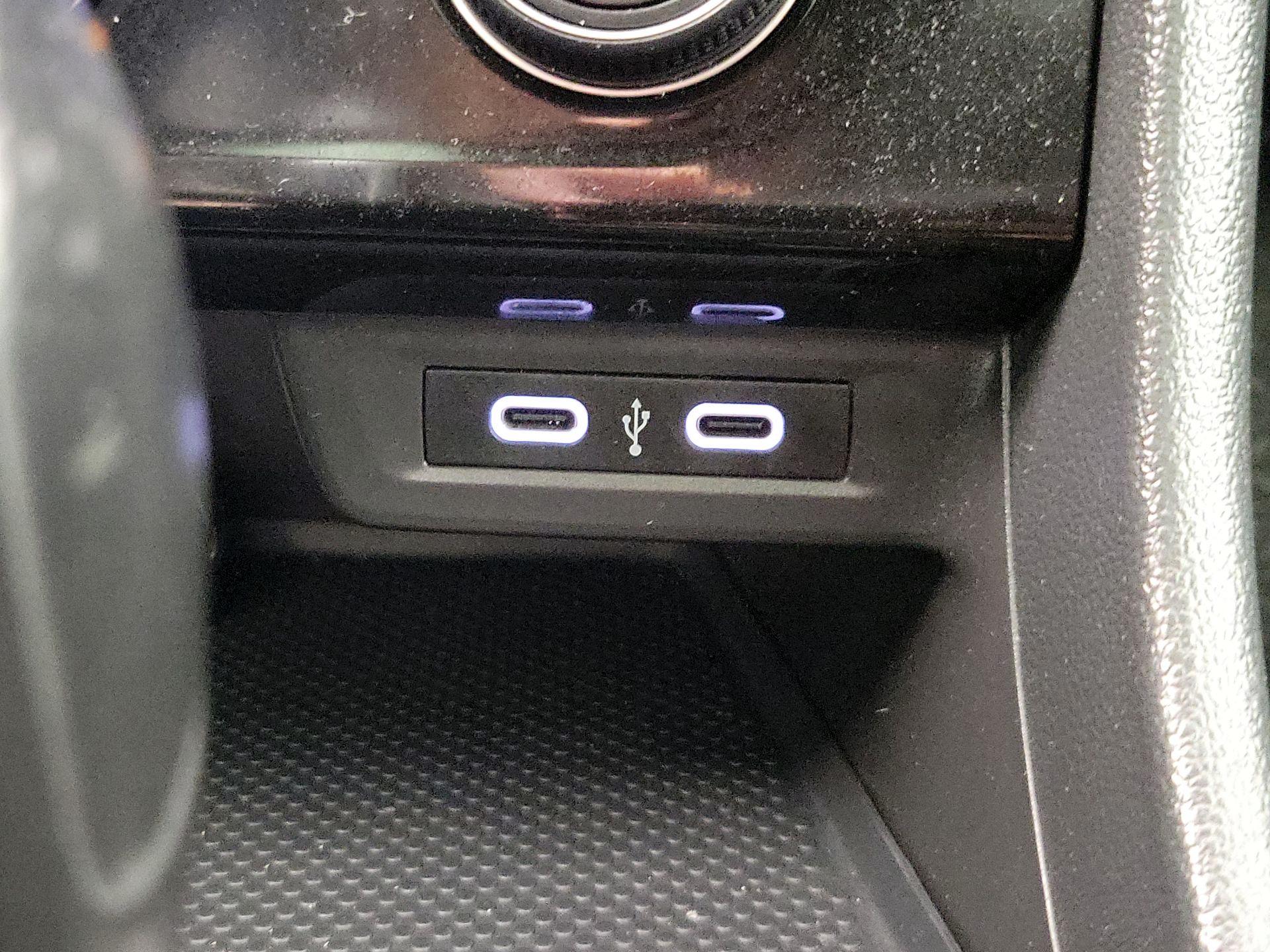 Thumbnail: 2021 Volkswagen Jetta - 18