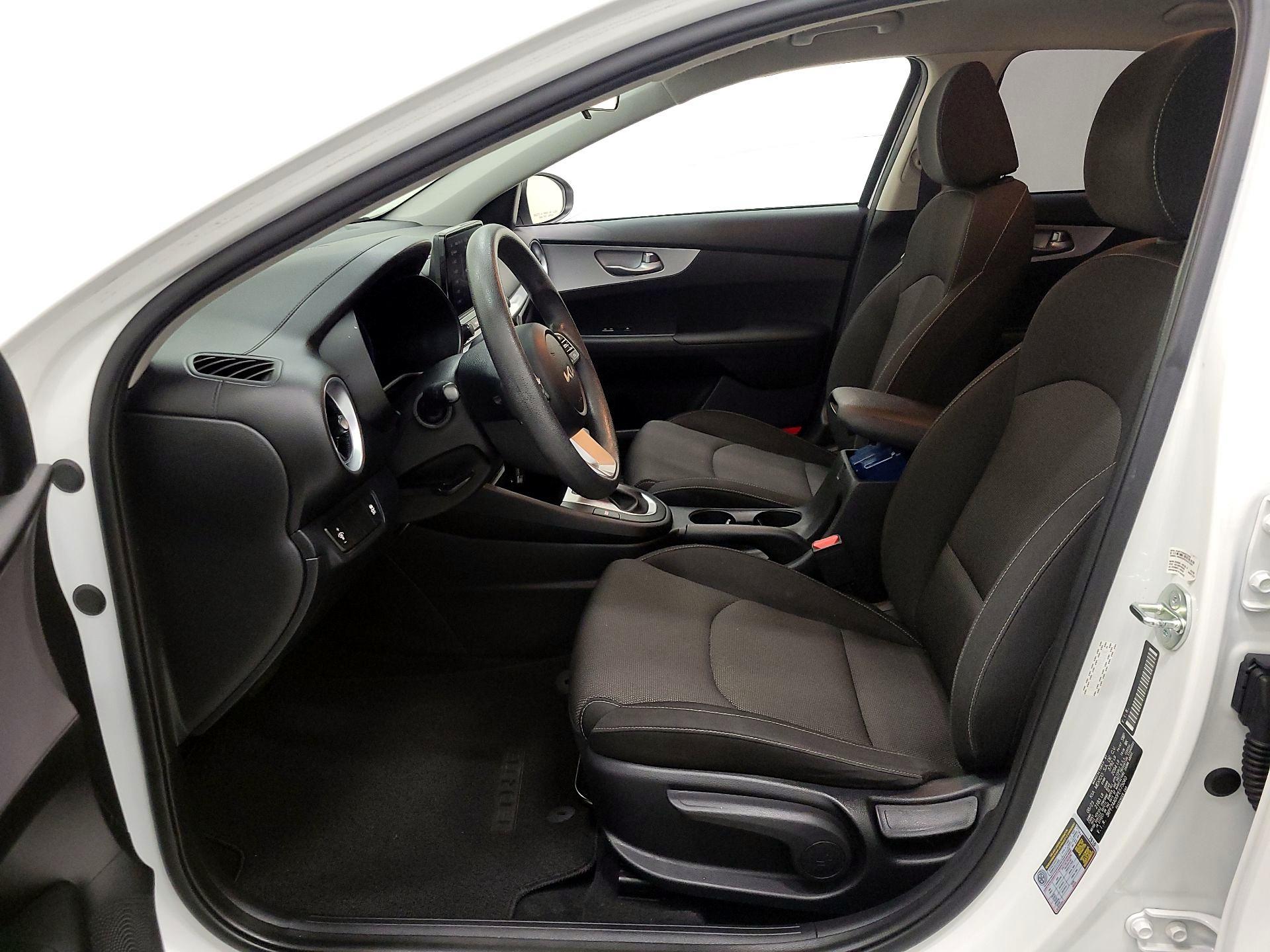 Thumbnail: 2023 Kia Forte - 11