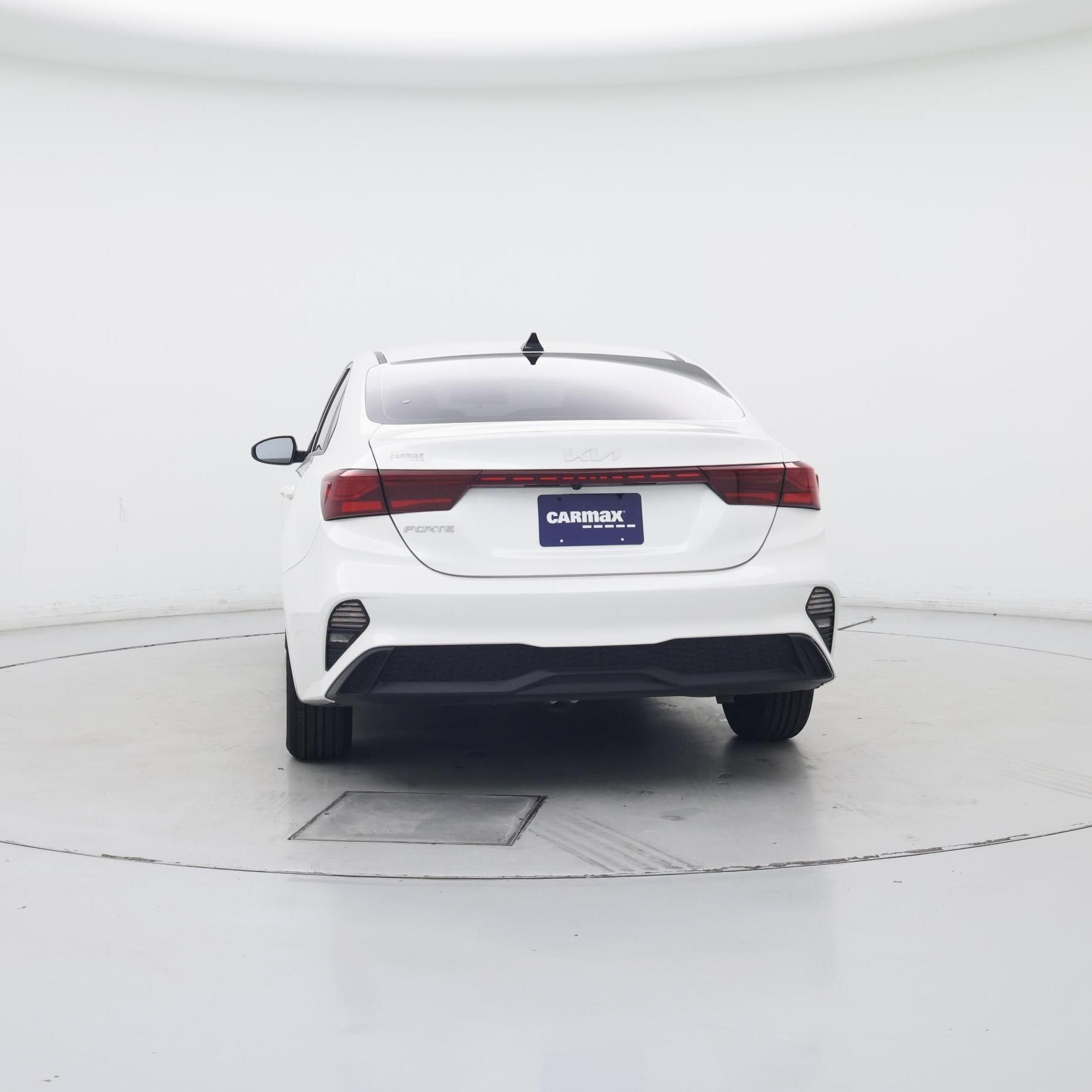 Thumbnail: 2023 Kia Forte - 6
