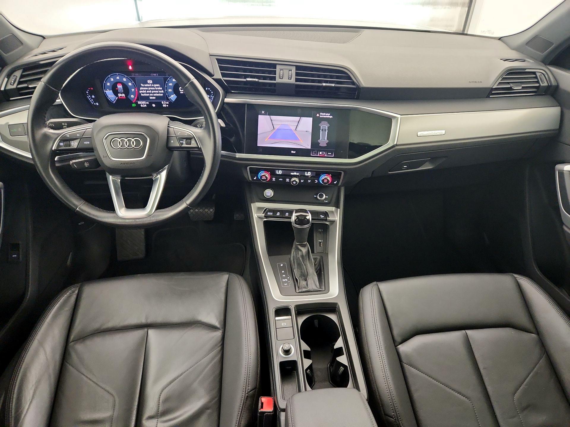 Thumbnail: 2020 Audi Q3 - 9