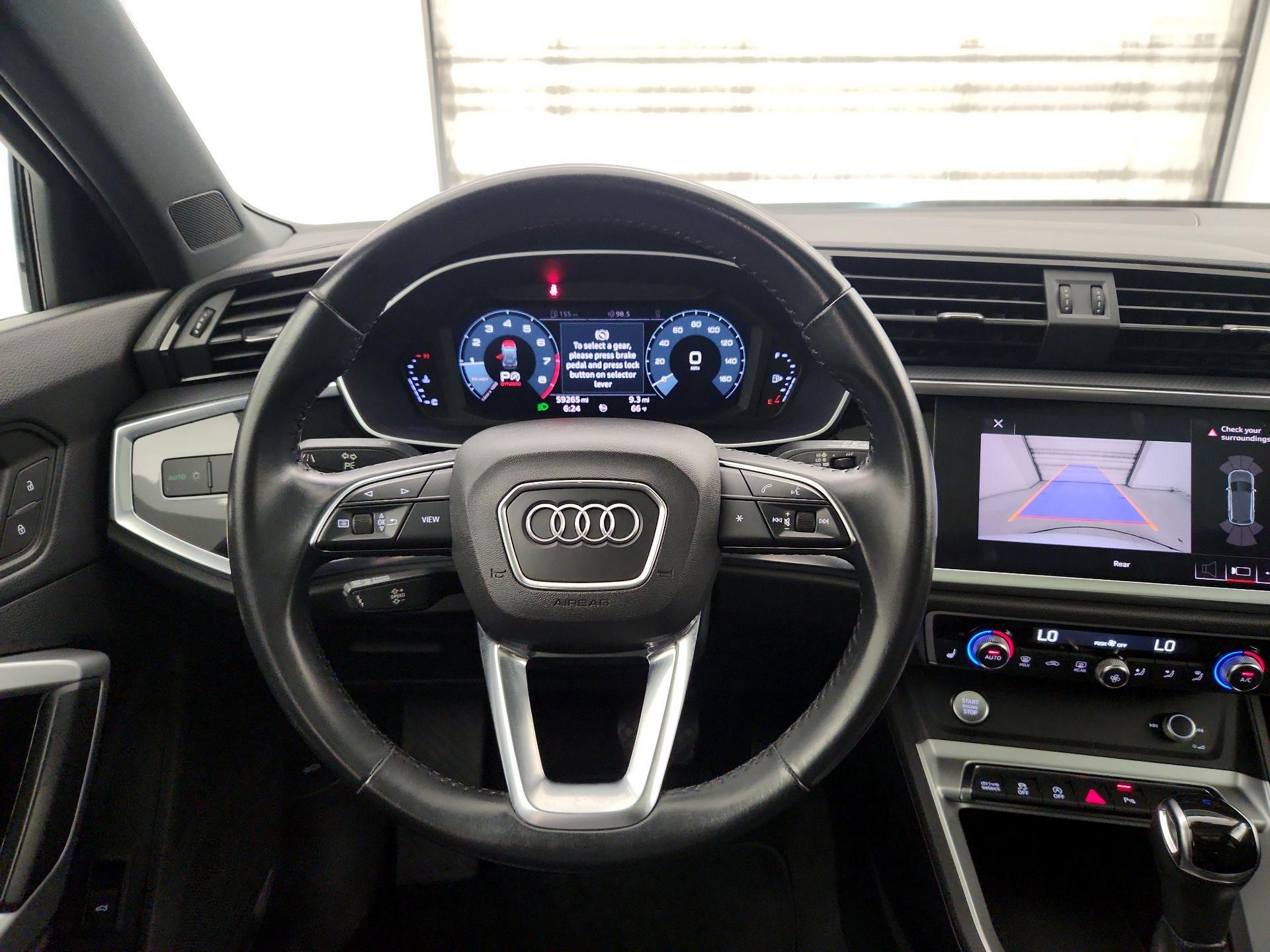 Thumbnail: 2020 Audi Q3 - 10