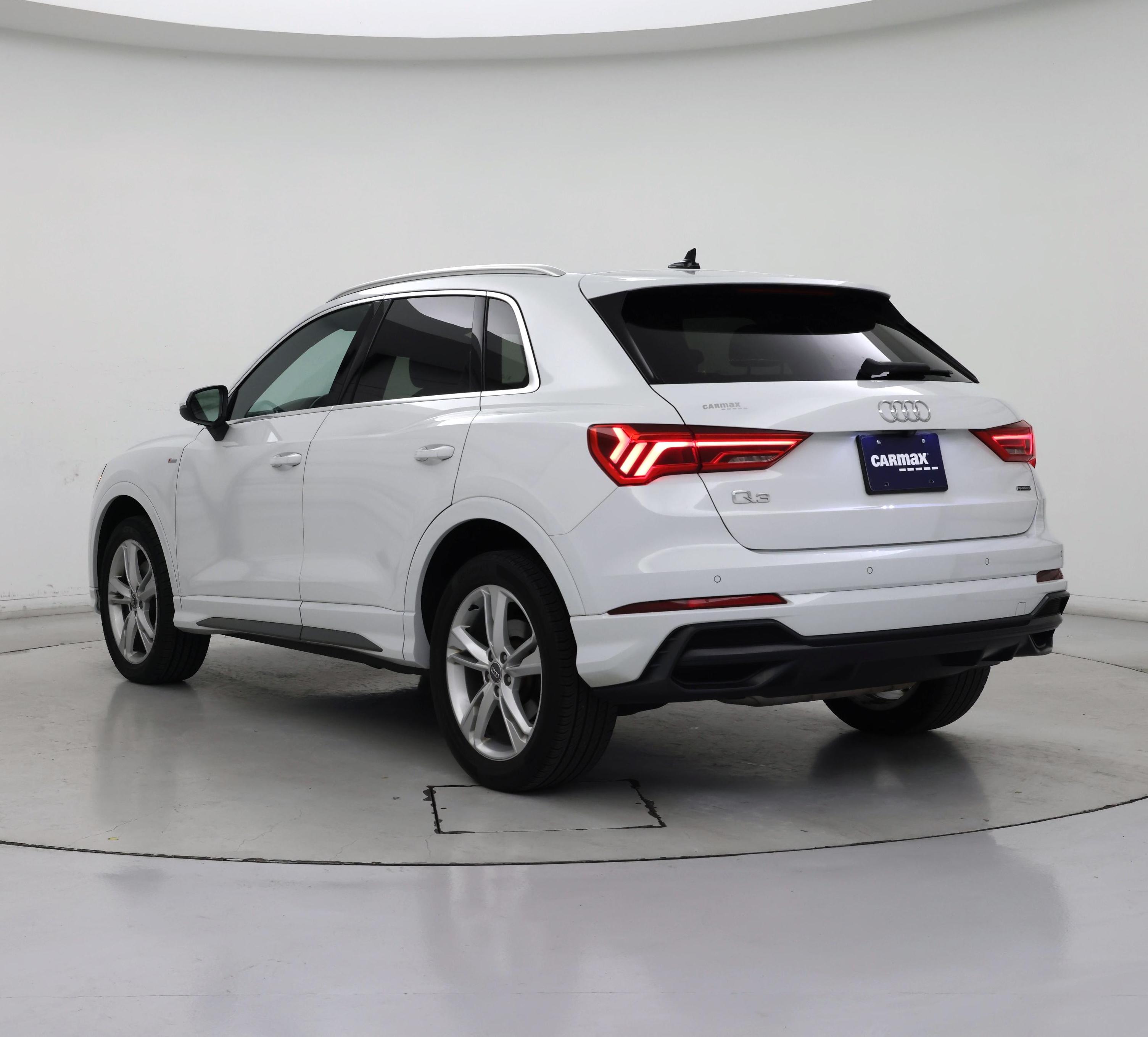 Thumbnail: 2020 Audi Q3 - 2