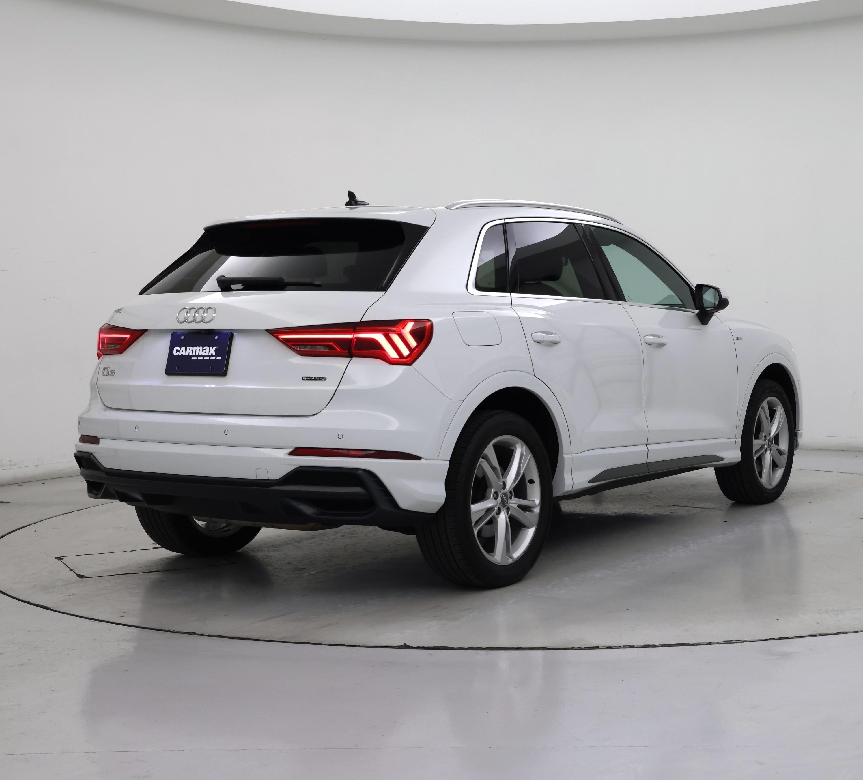 Thumbnail: 2020 Audi Q3 - 8
