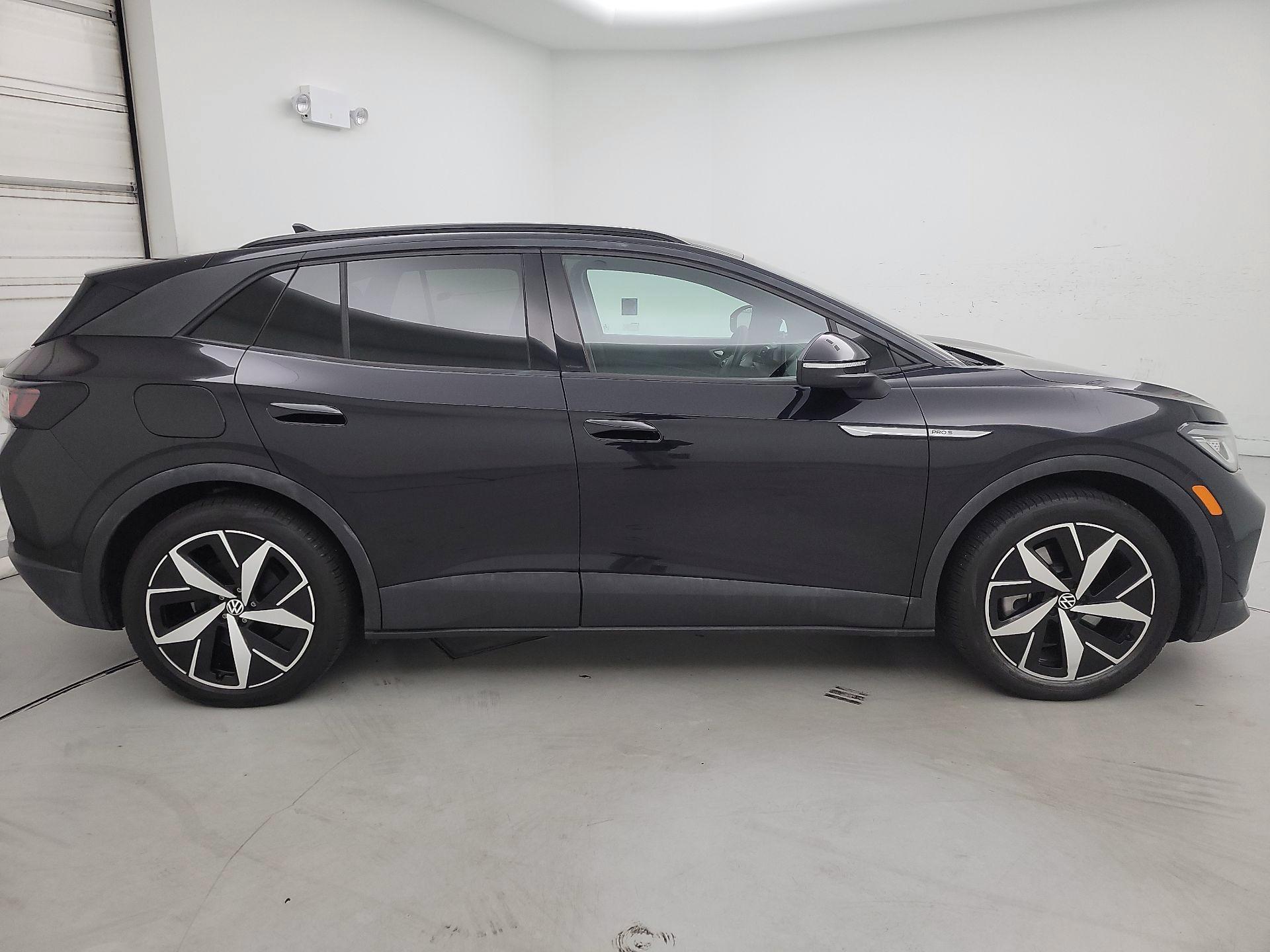 Thumbnail: 2023 Volkswagen ID.4 - 4