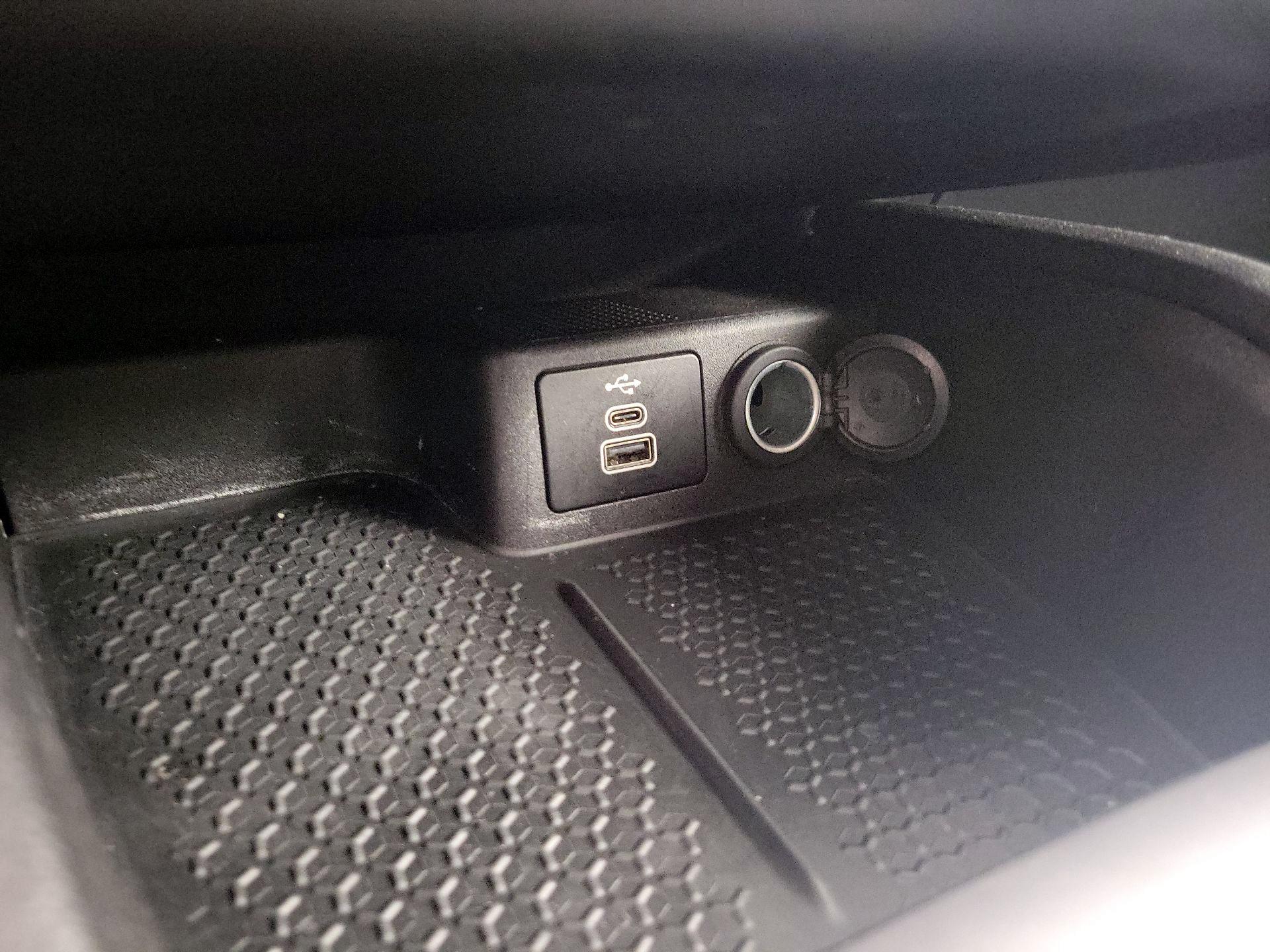 Thumbnail: 2023 Ford Bronco Sport - 18
