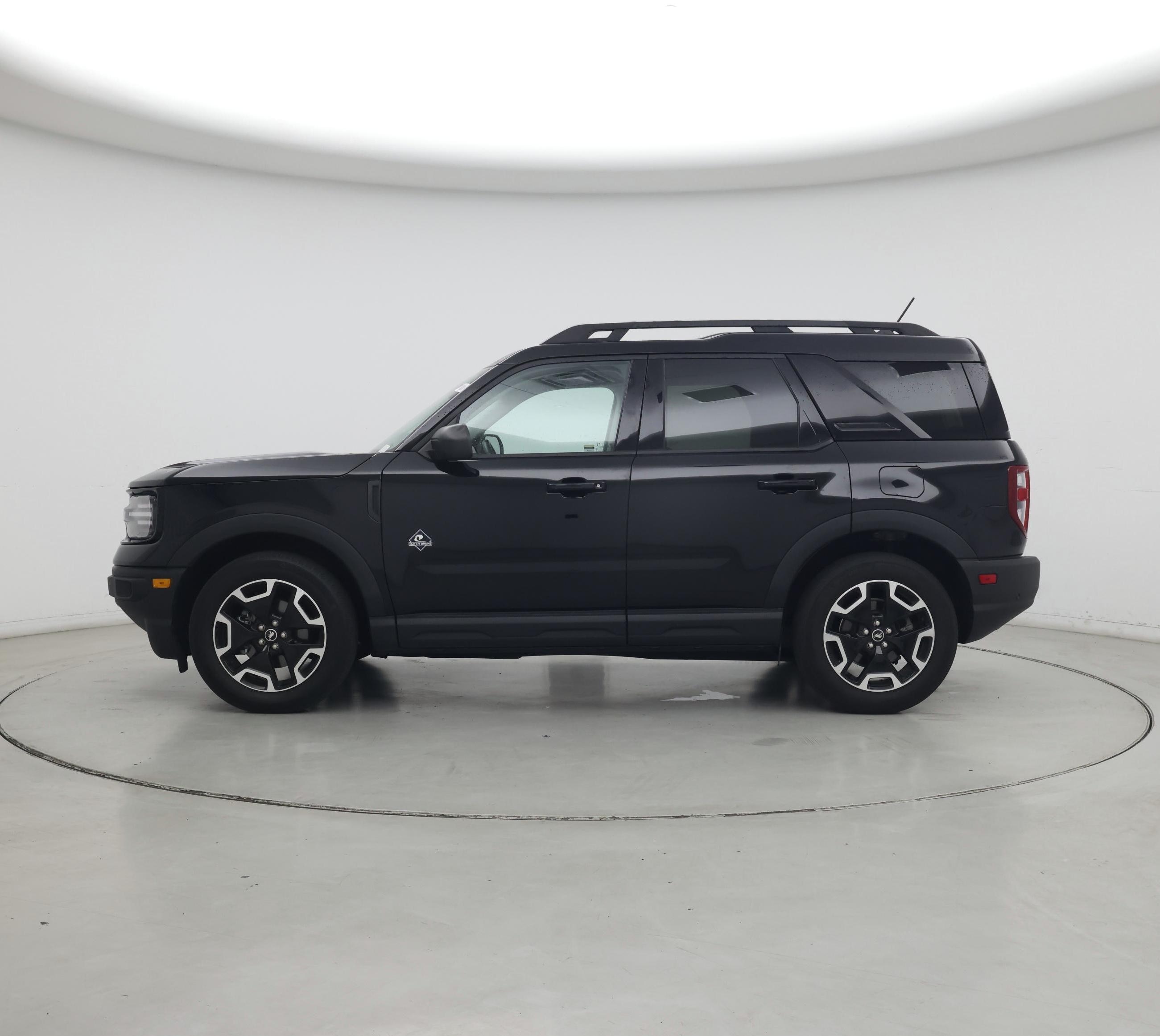 Thumbnail: 2023 Ford Bronco Sport - 3