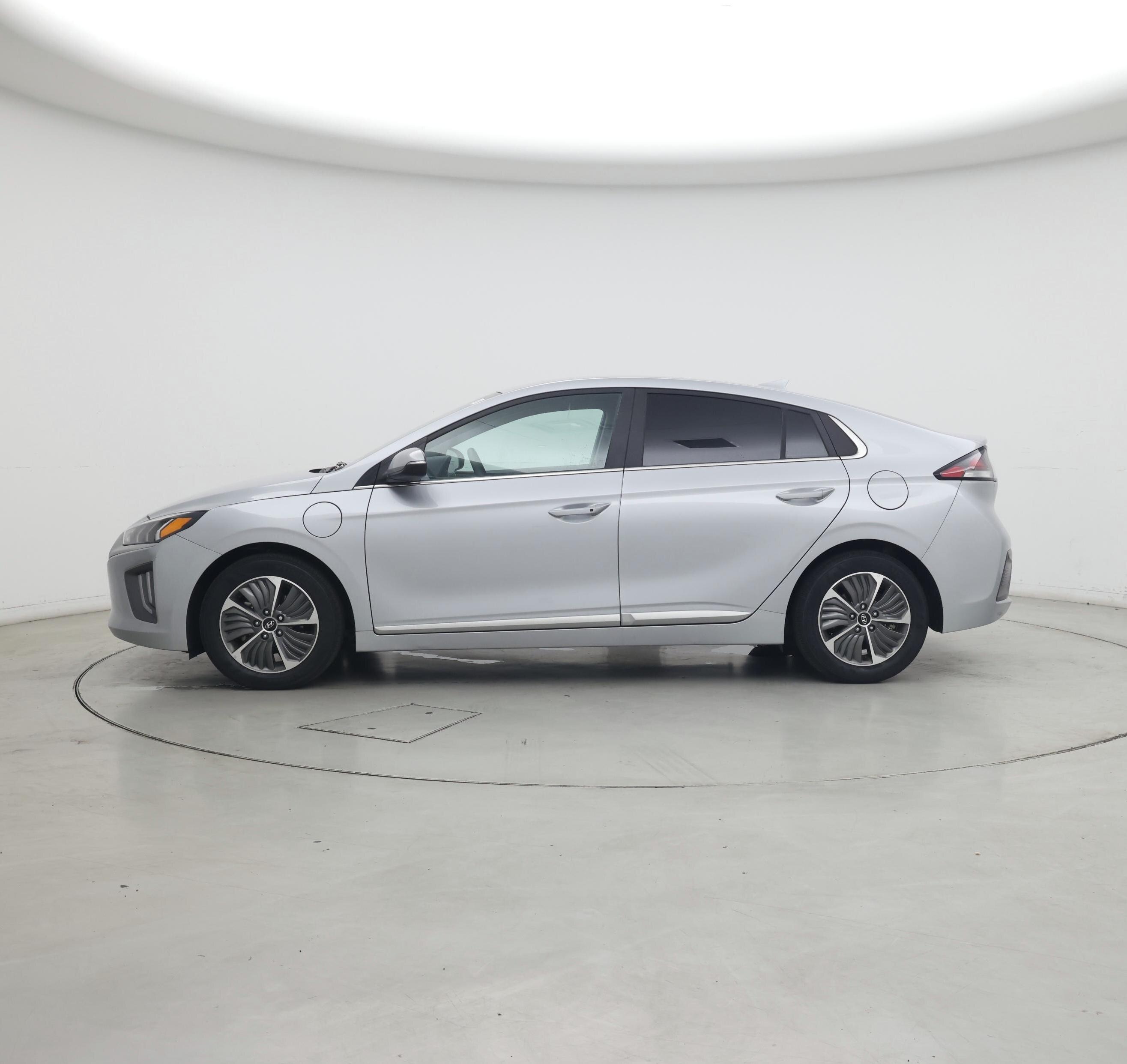 Thumbnail: 2022 Hyundai Ioniq - 3