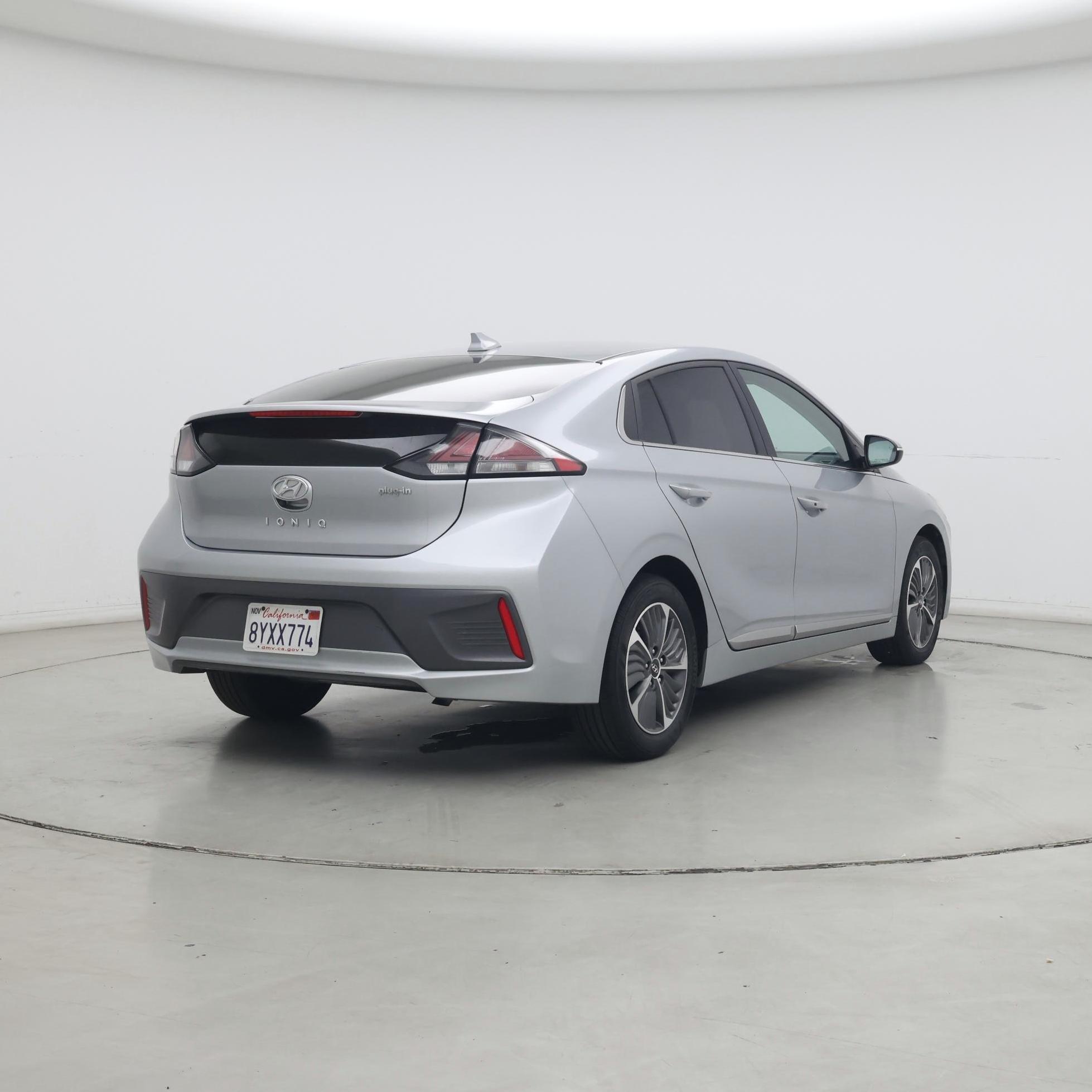 Thumbnail: 2022 Hyundai Ioniq - 8