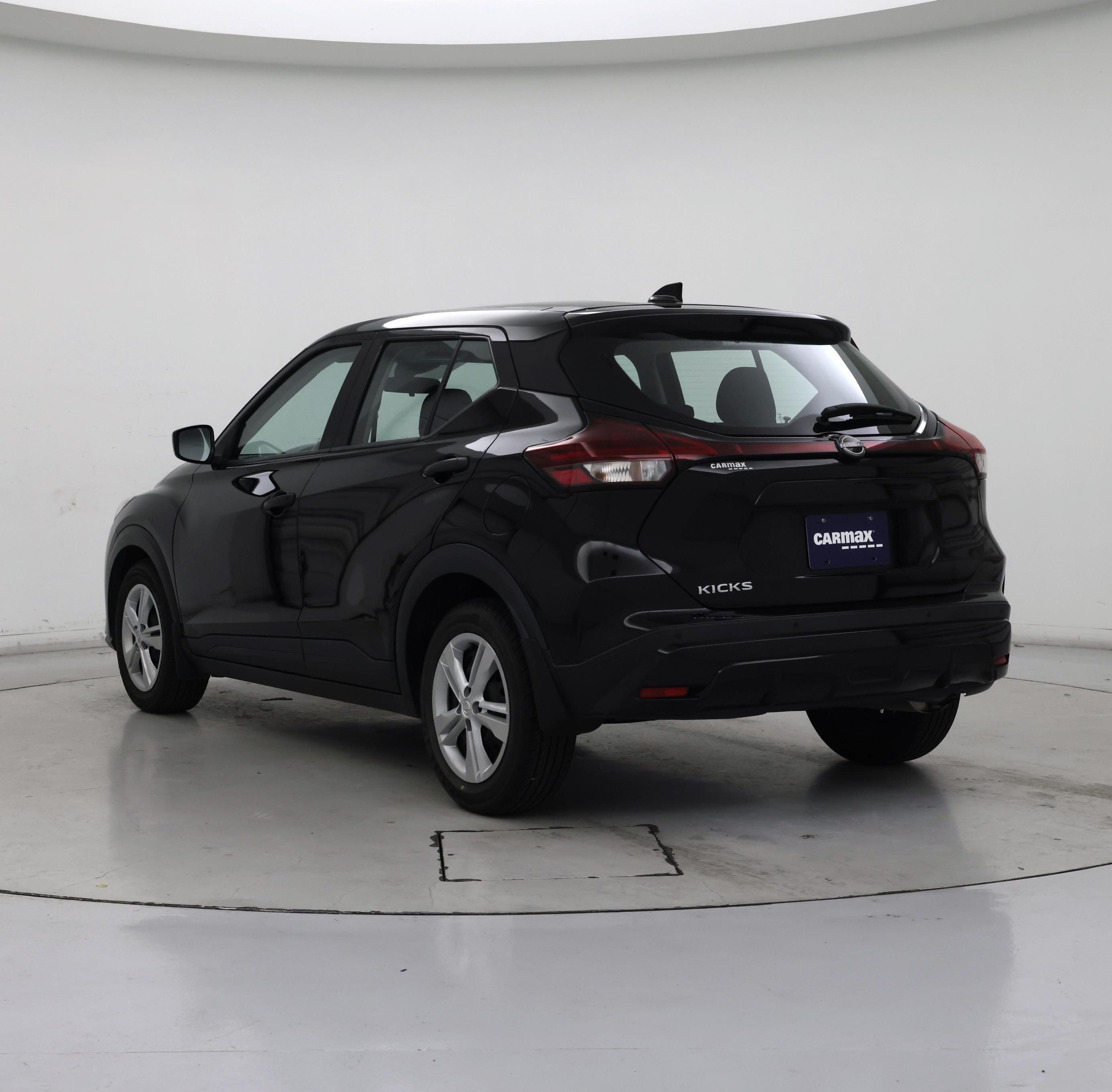 Thumbnail: 2022 Nissan Kicks - 2
