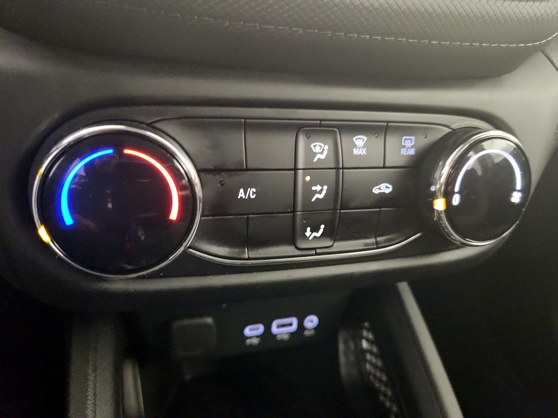 Thumbnail: 2023 Chevrolet TrailBlazer - 16