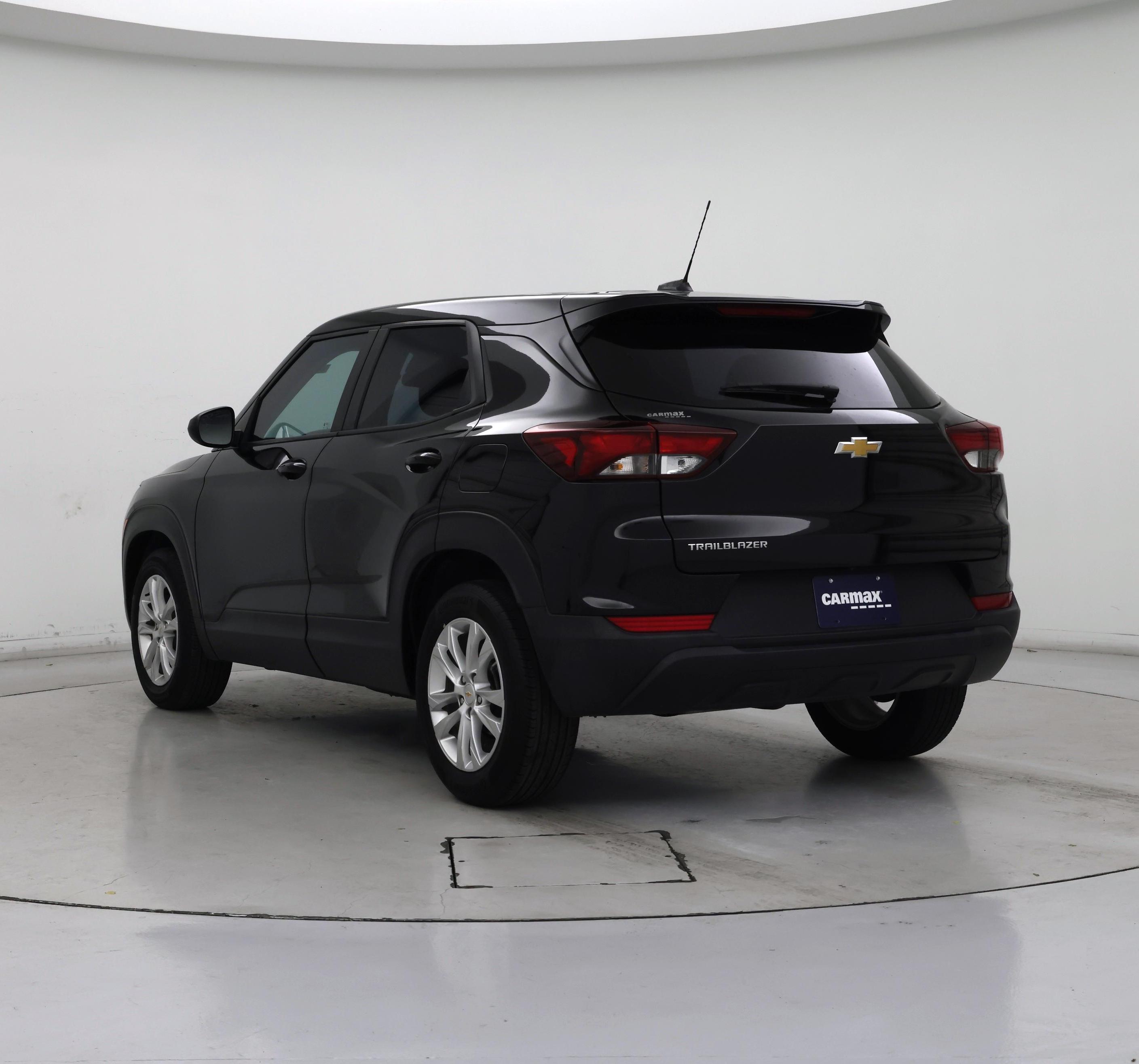 Thumbnail: 2023 Chevrolet TrailBlazer - 2