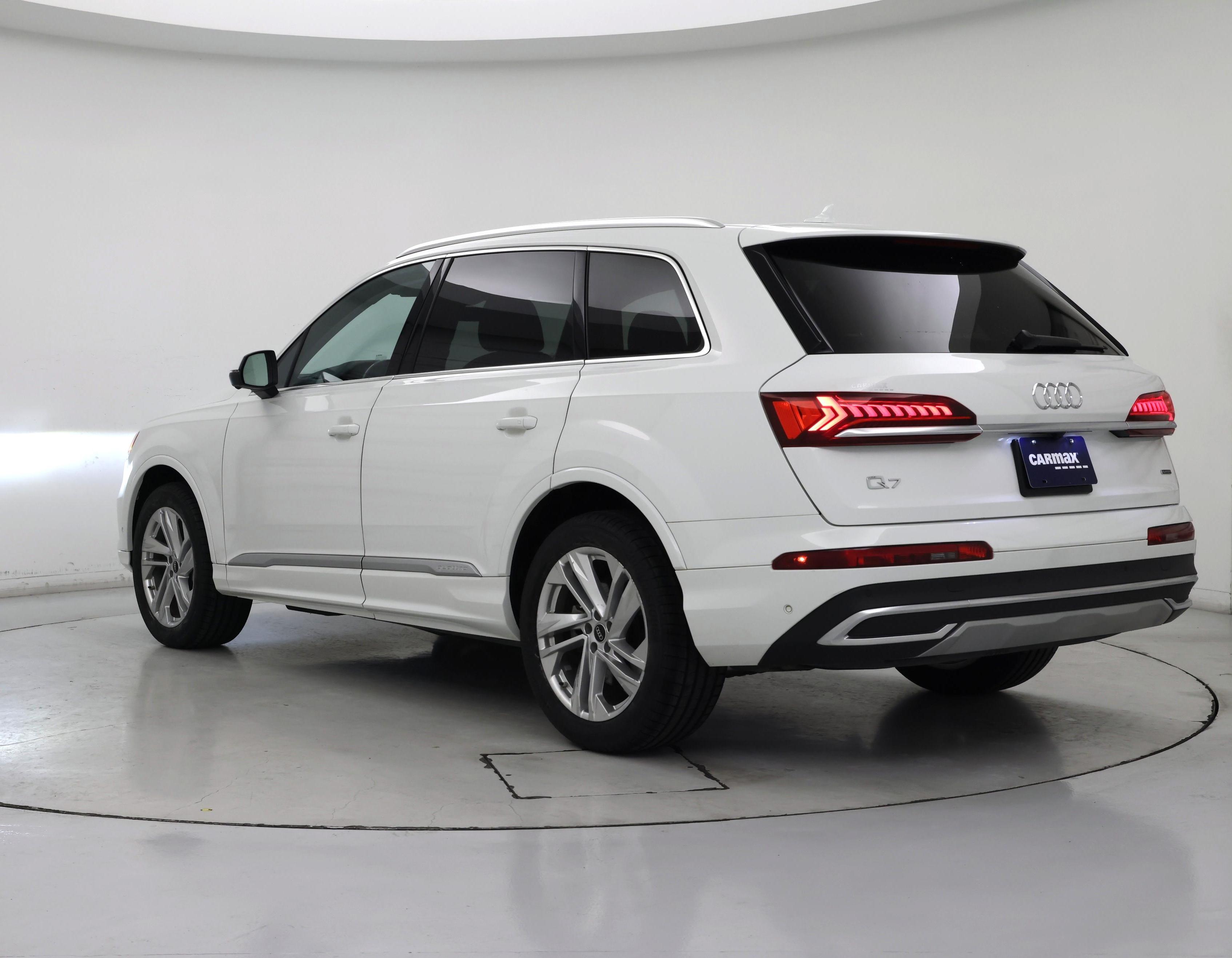 Thumbnail: 2022 Audi Q7 - 2