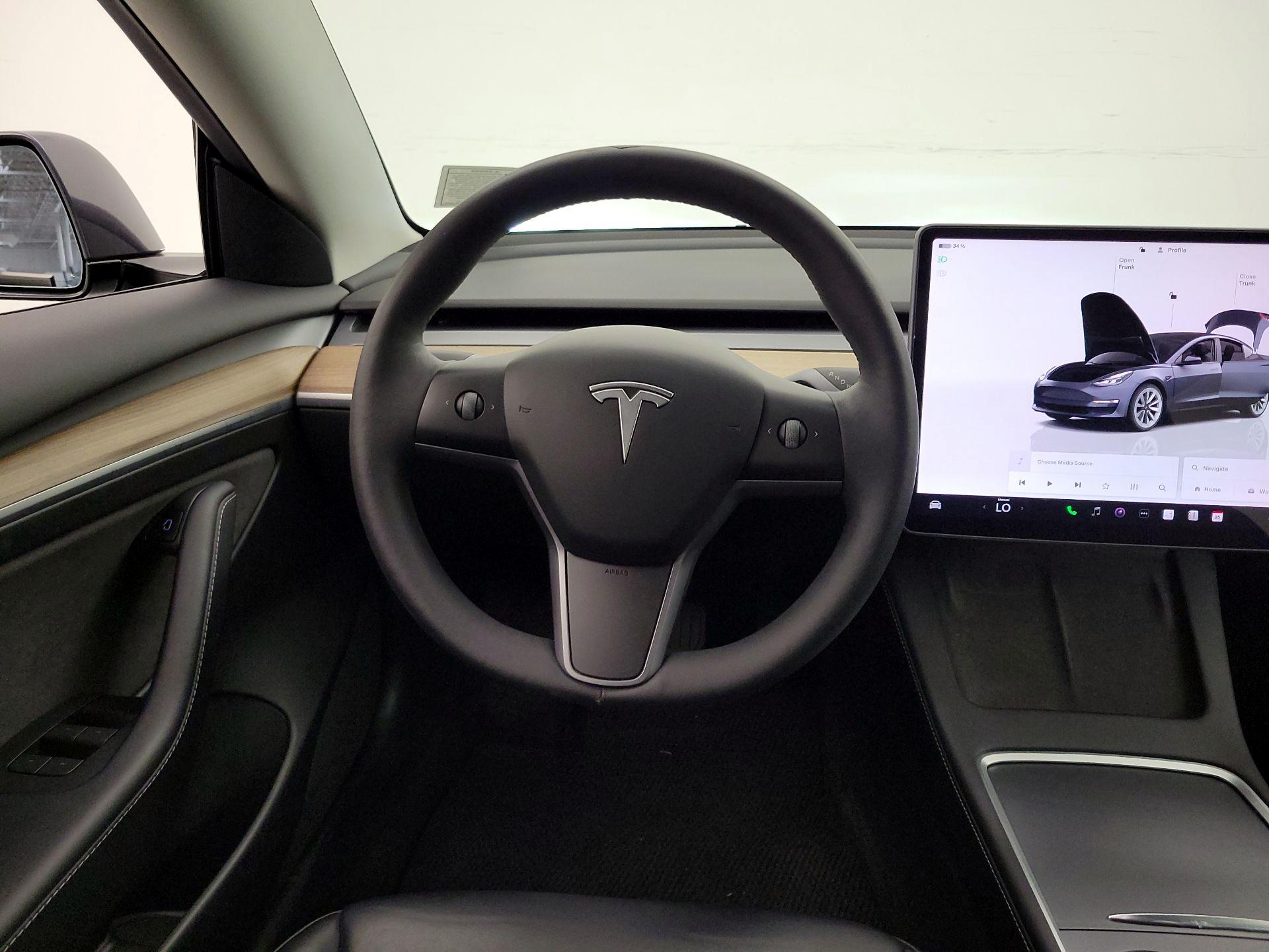Thumbnail: 2022 Tesla Model 3 - 10