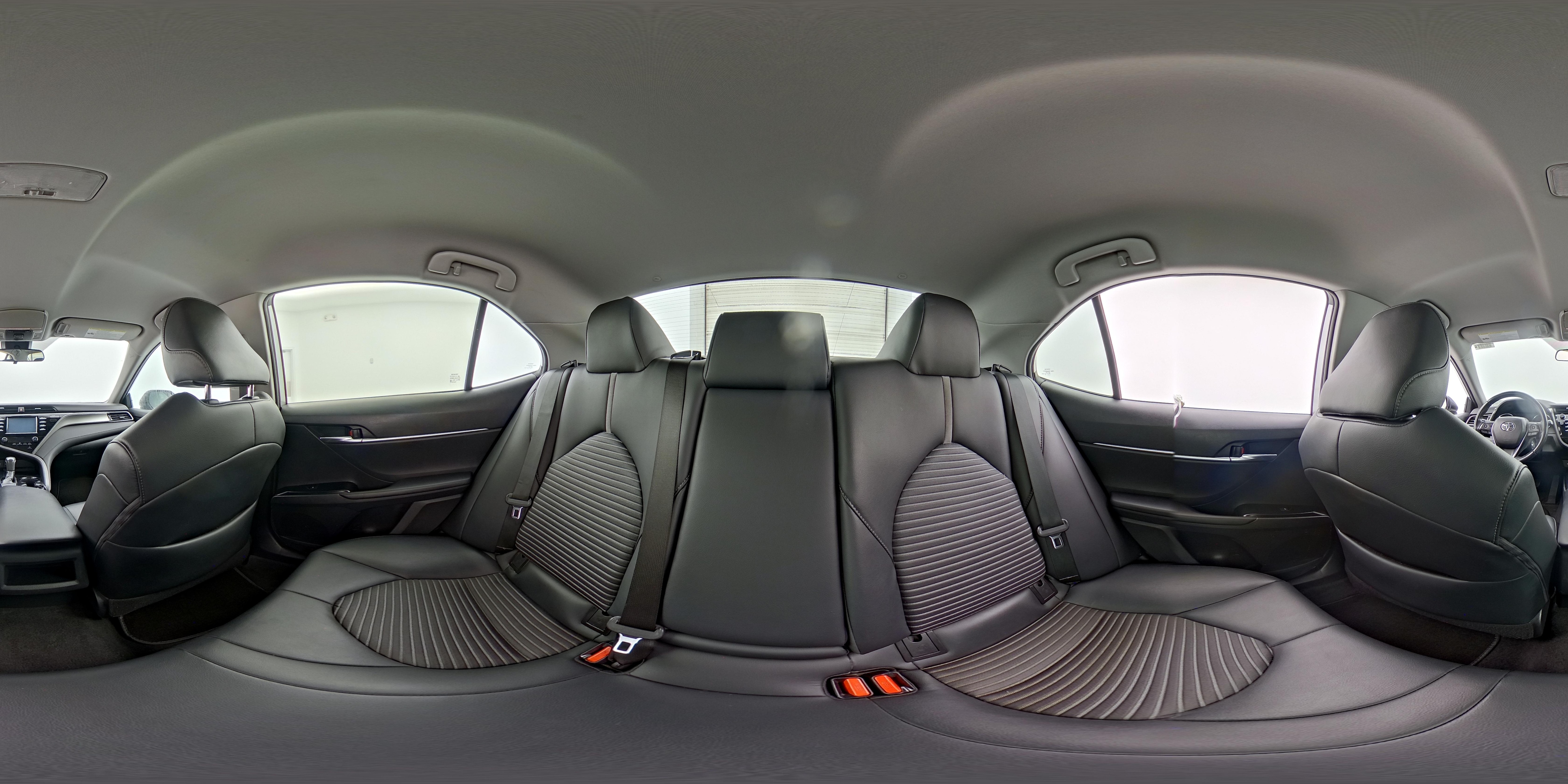 2019 Toyota Camry SE - Photo 25