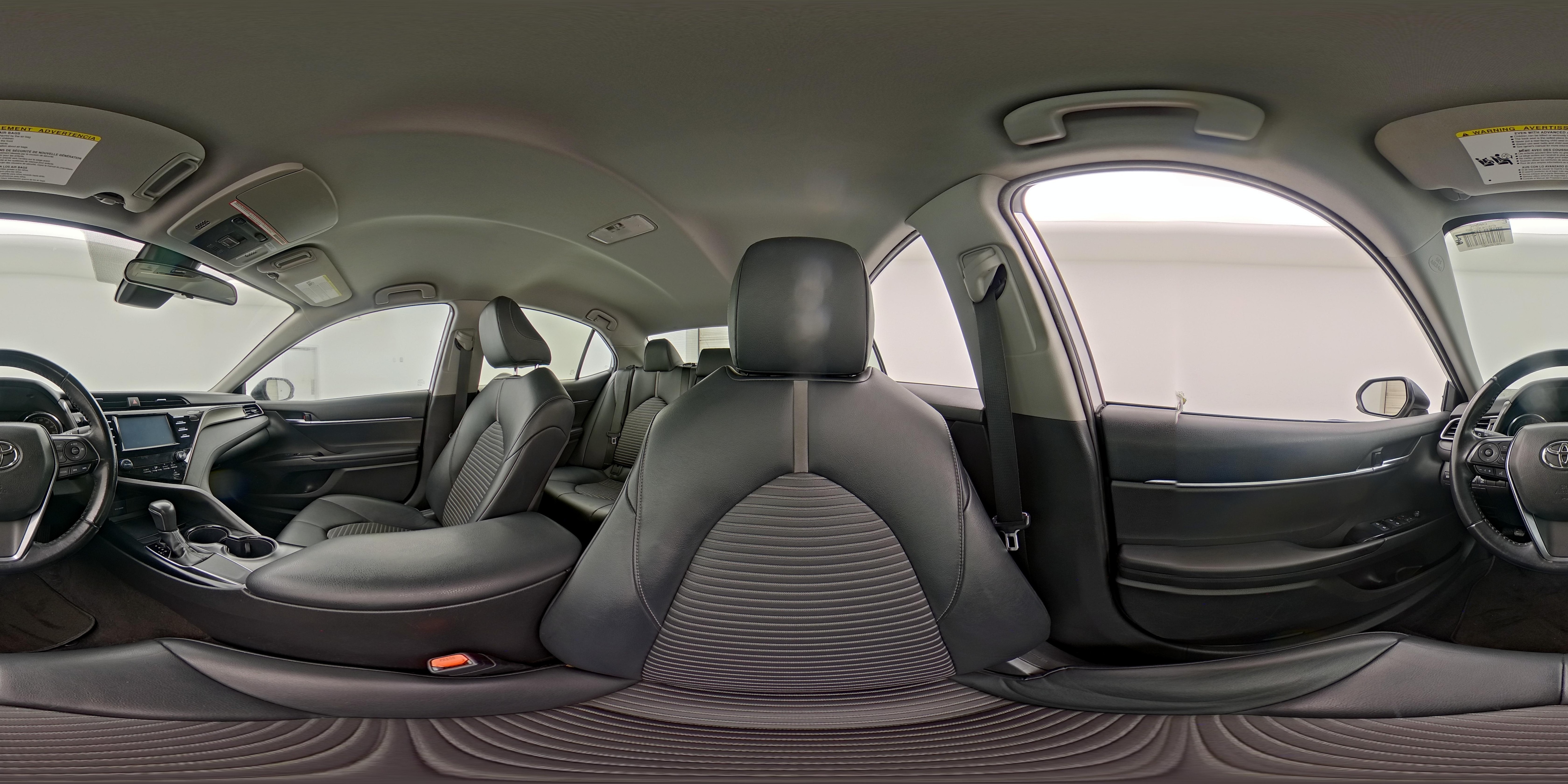 2019 Toyota Camry SE - Photo 26
