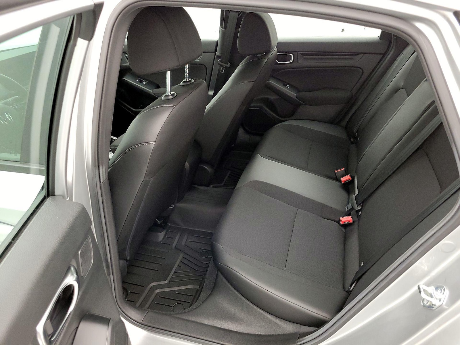 2025 Honda Civic Sport - Photo 18