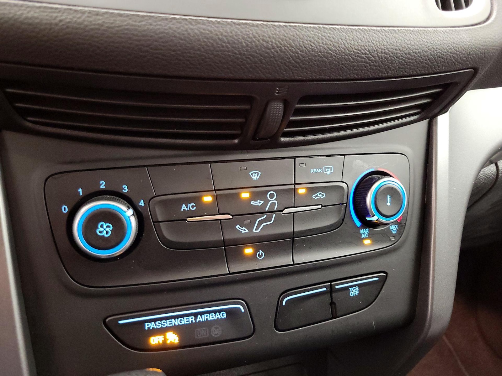 2017 Ford Escape S - Photo 17