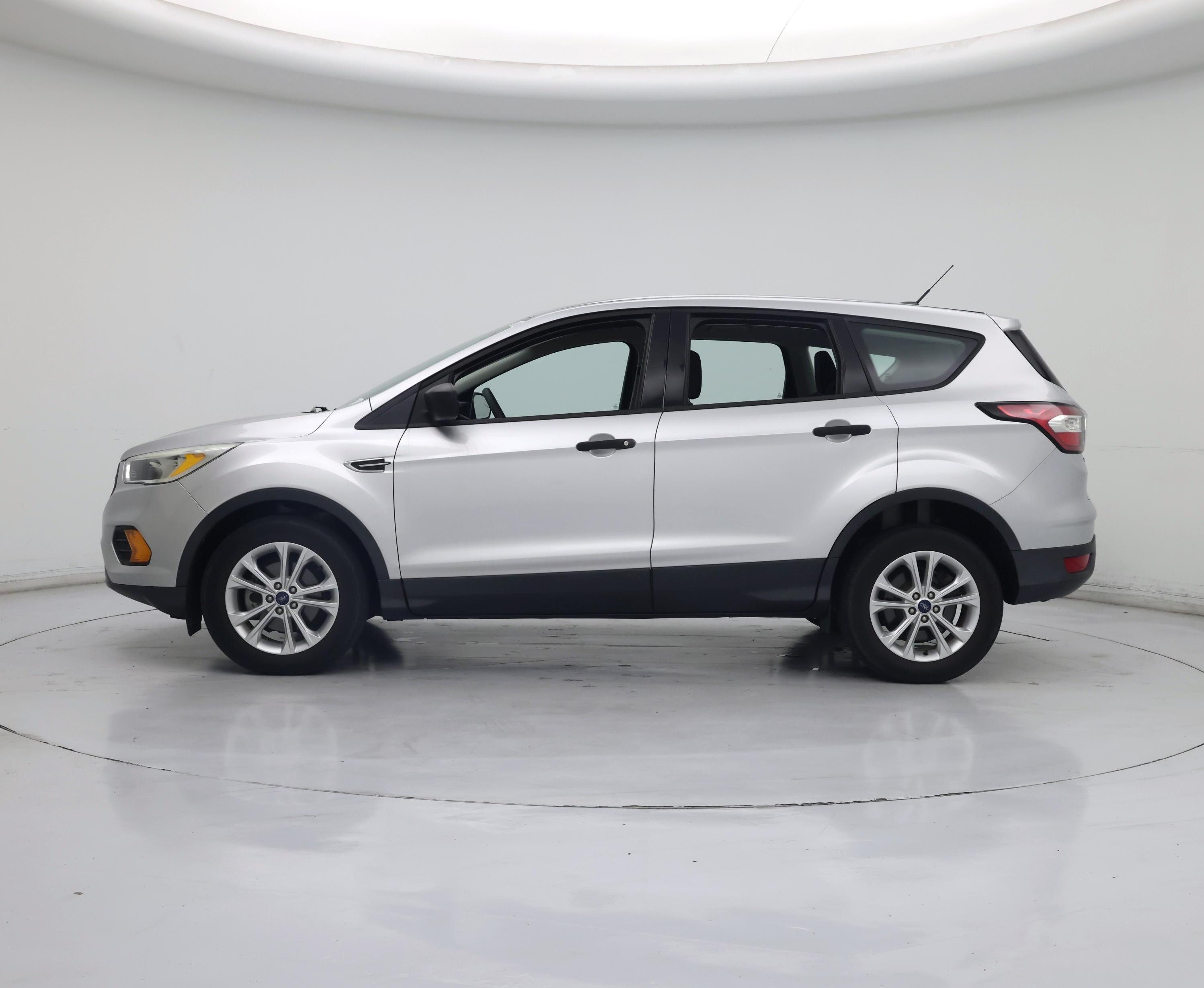 Thumbnail: 2017 Ford Escape - 3