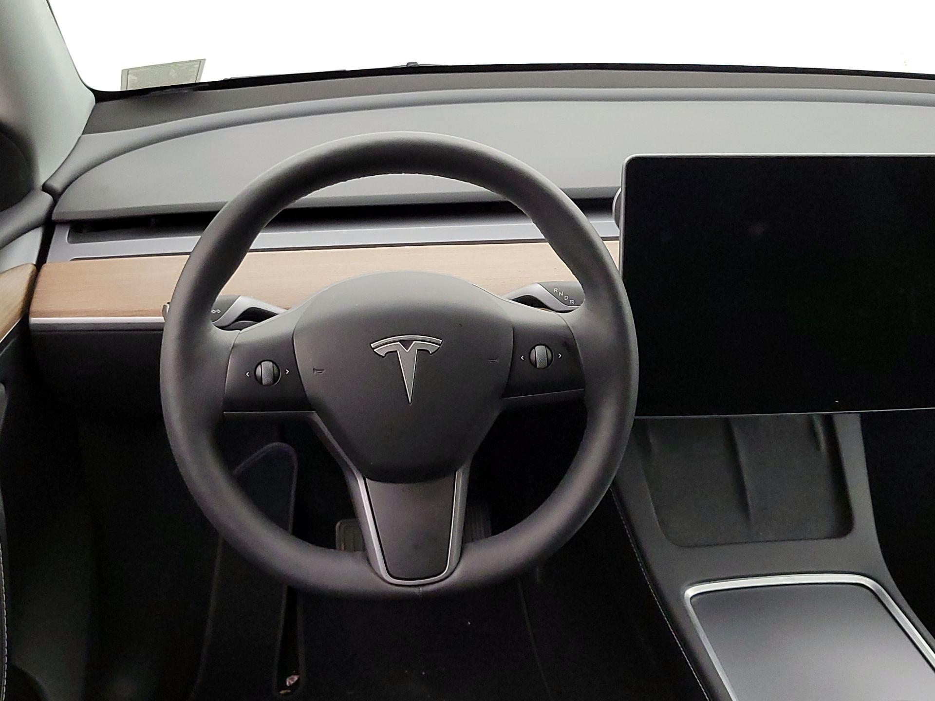 Thumbnail: 2024 Tesla Model Y - 10