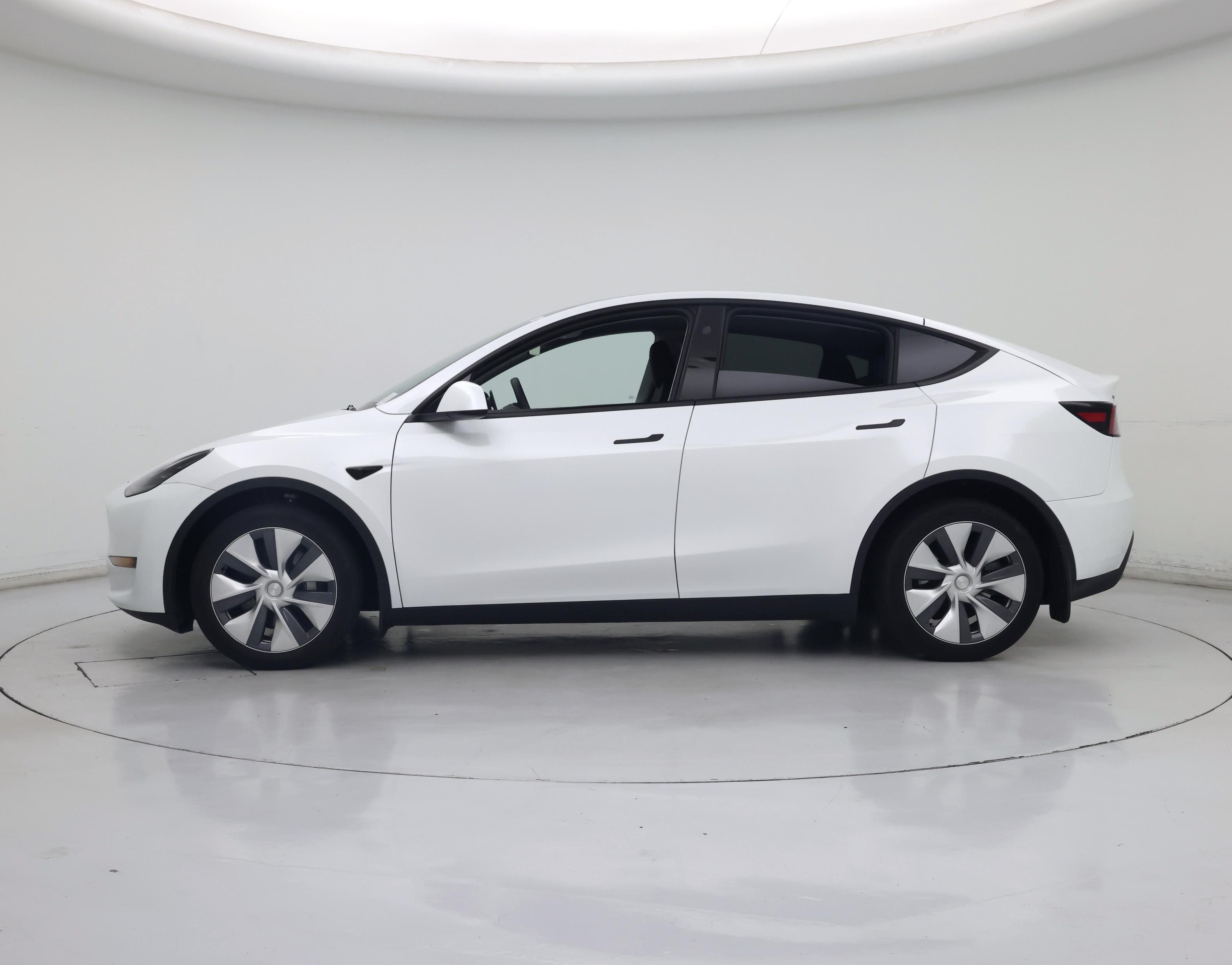 Thumbnail: 2024 Tesla Model Y - 3