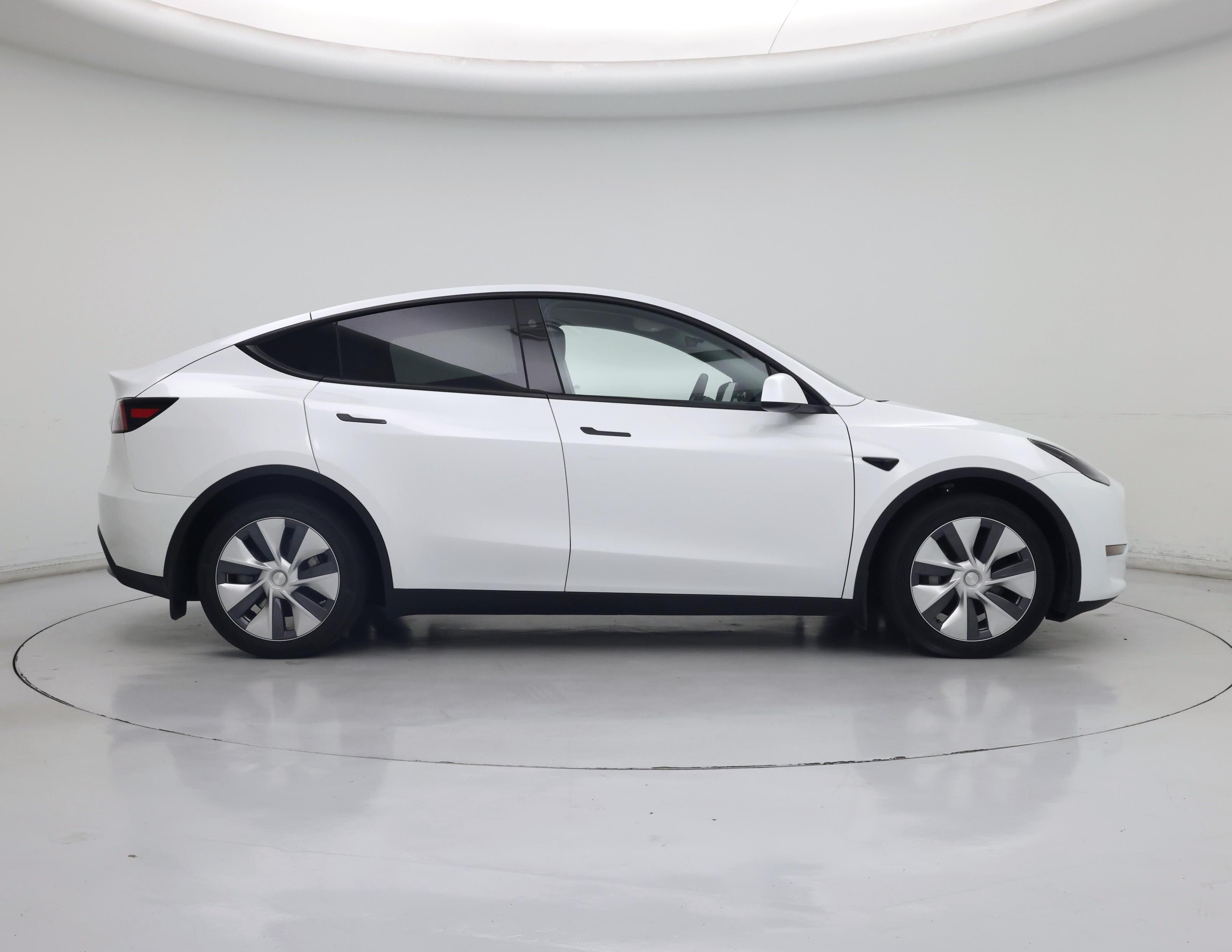 Thumbnail: 2024 Tesla Model Y - 7