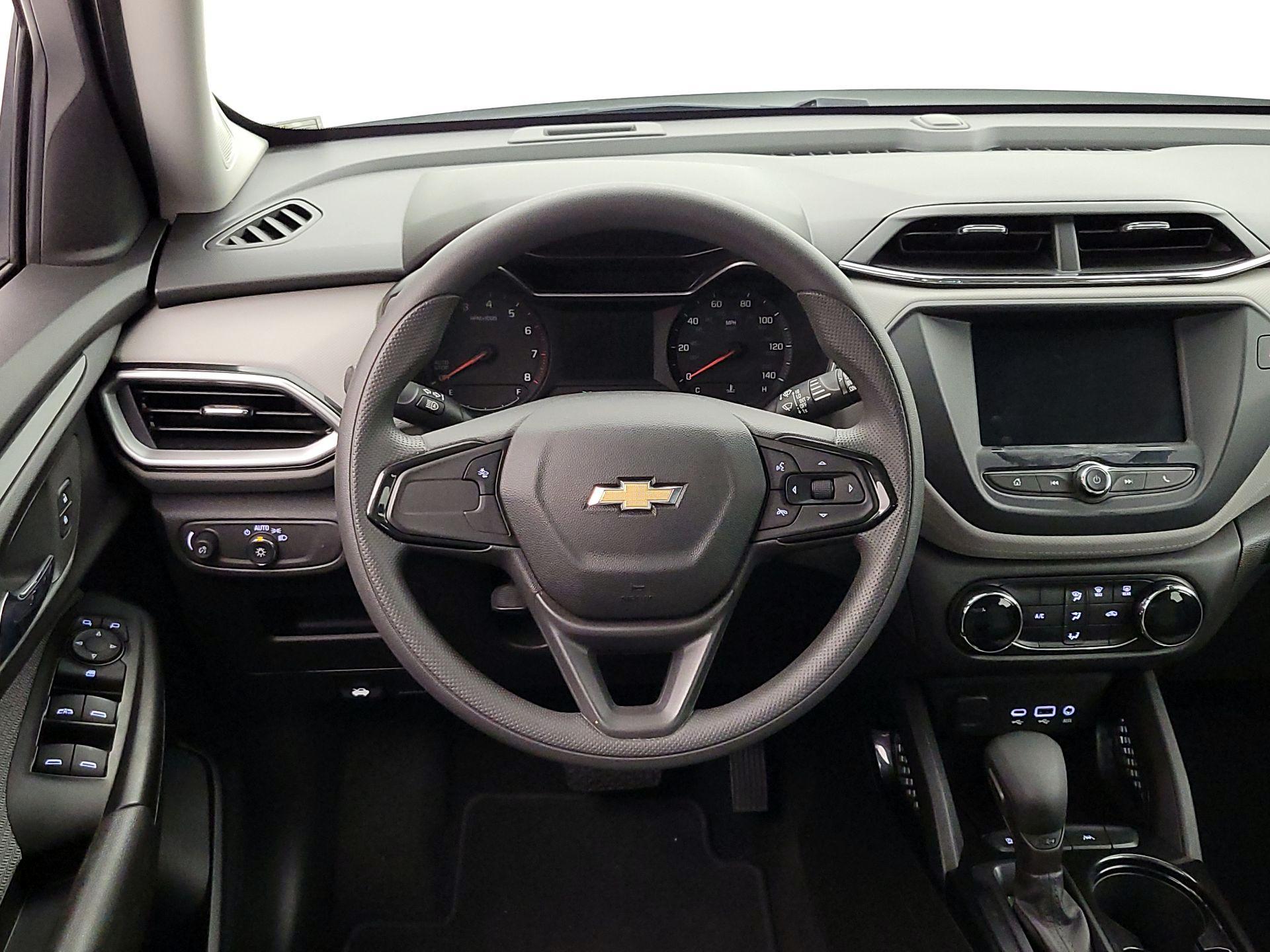 Thumbnail: 2022 Chevrolet TrailBlazer - 10