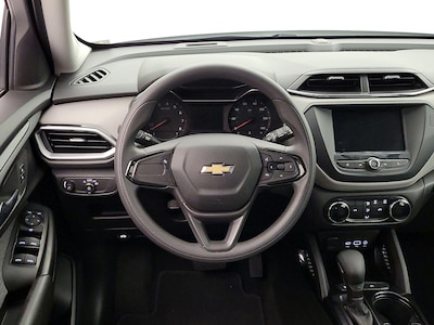 Steering Wheel & Instrument Cluster (On)
