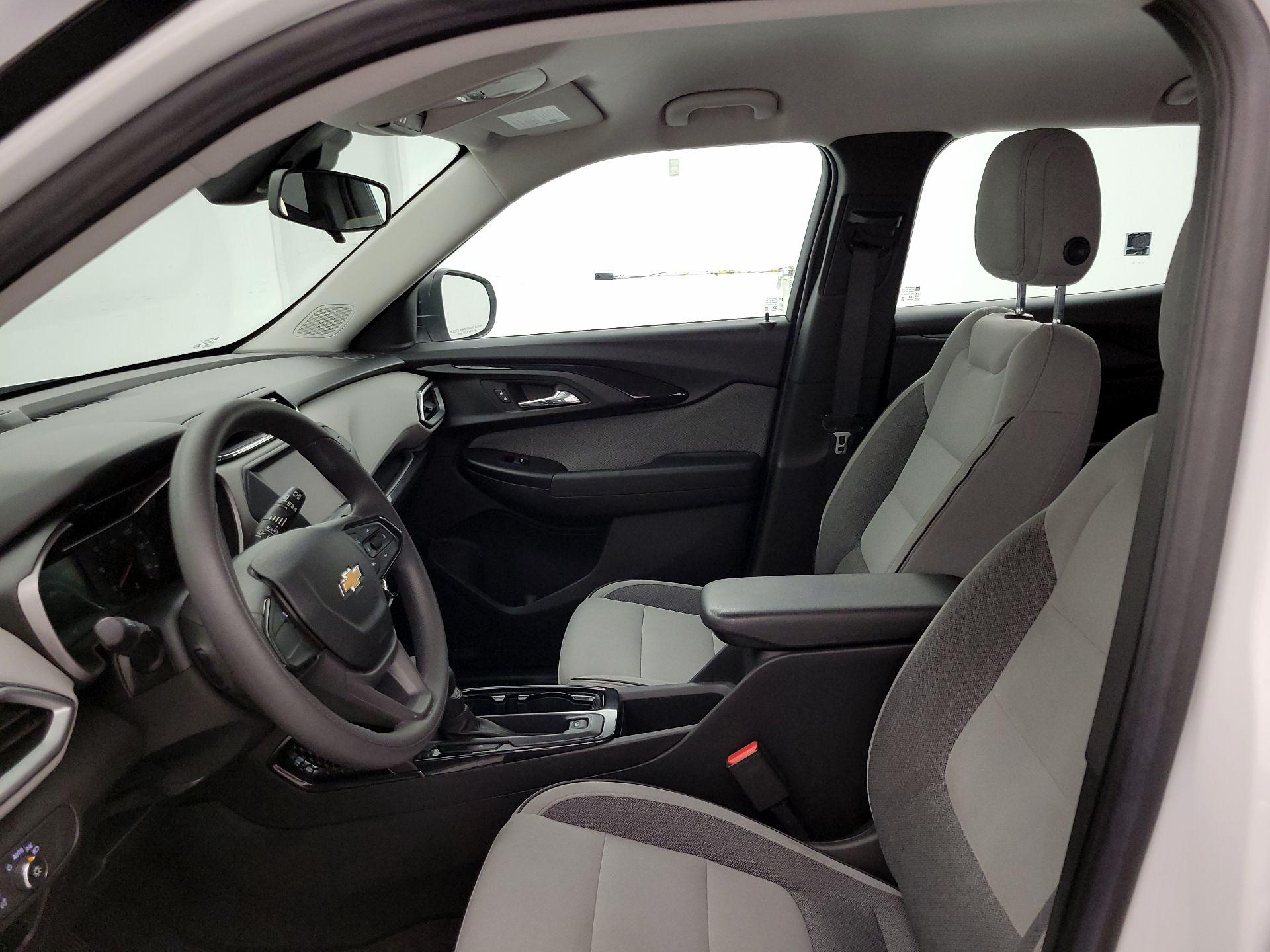 Thumbnail: 2022 Chevrolet TrailBlazer - 11