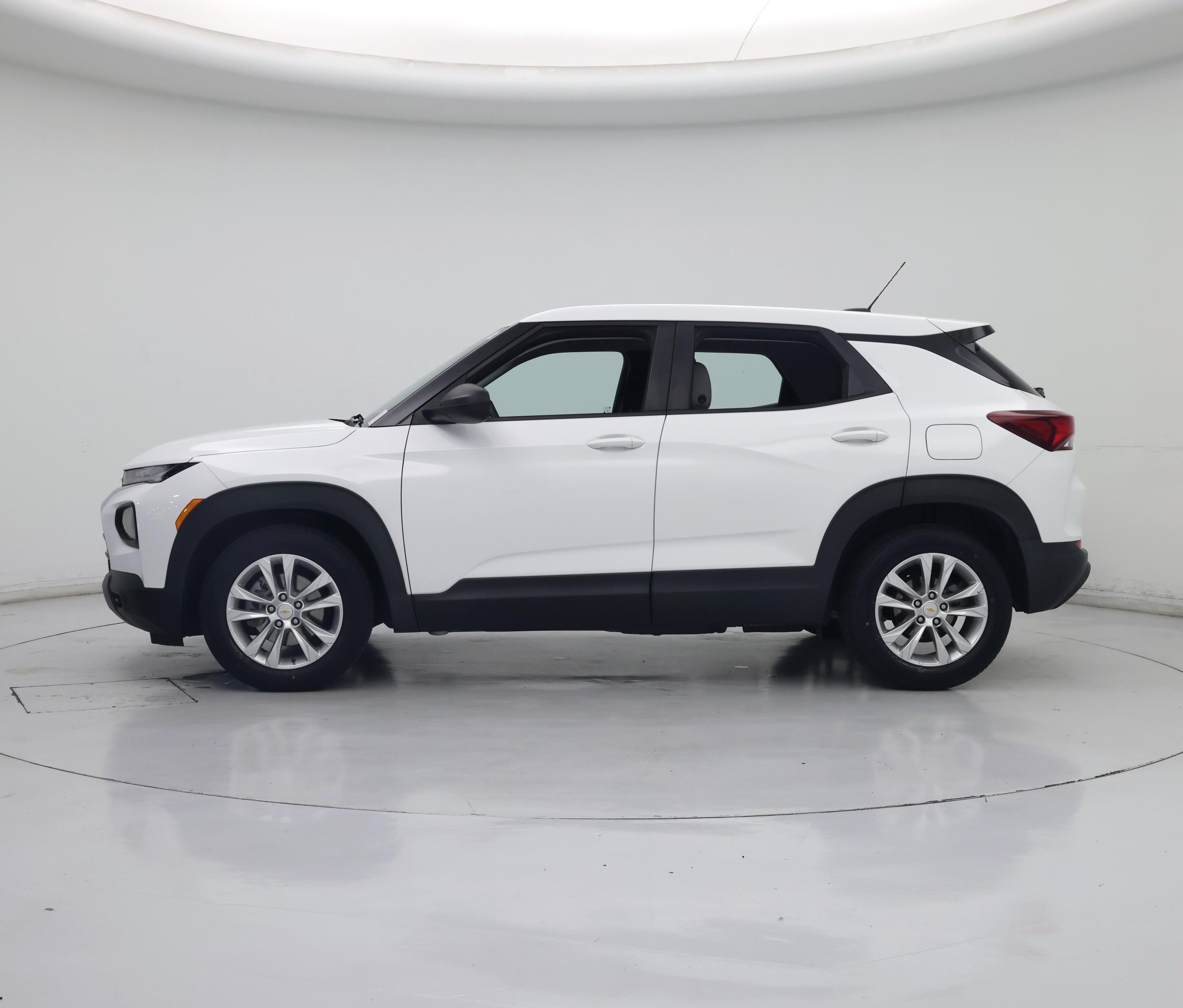 Thumbnail: 2022 Chevrolet TrailBlazer - 3