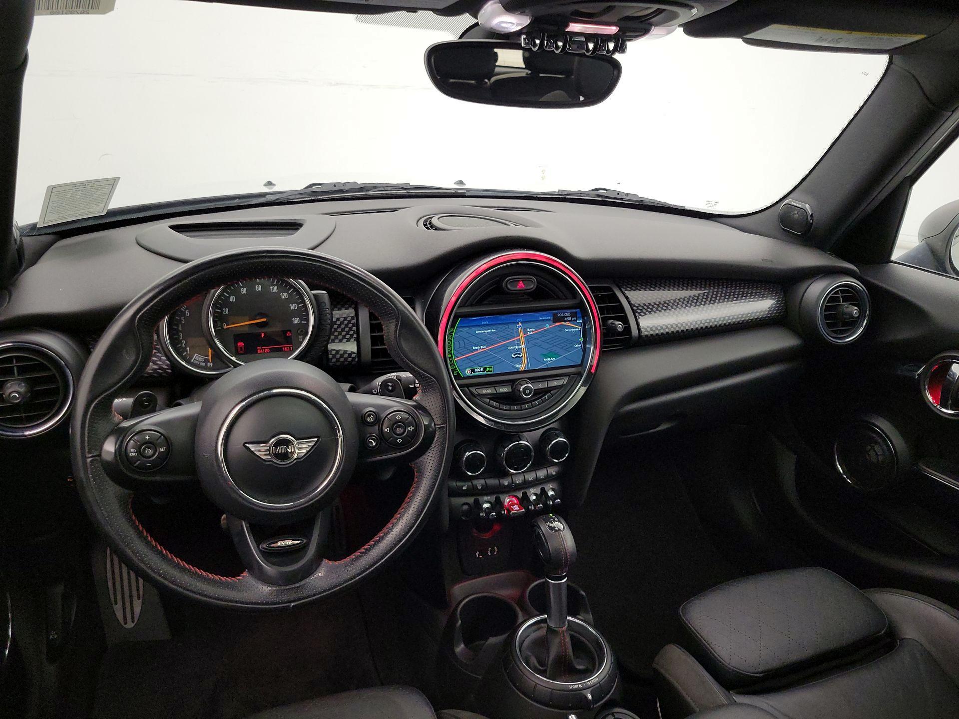 Thumbnail: 2016 MINI Cooper Hardtop - 9