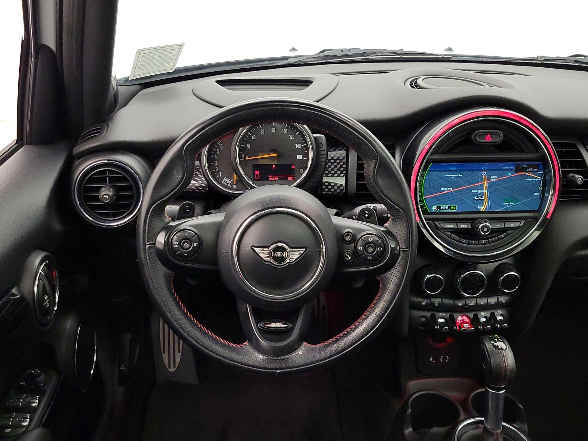 Thumbnail: 2016 MINI Cooper Hardtop - 10