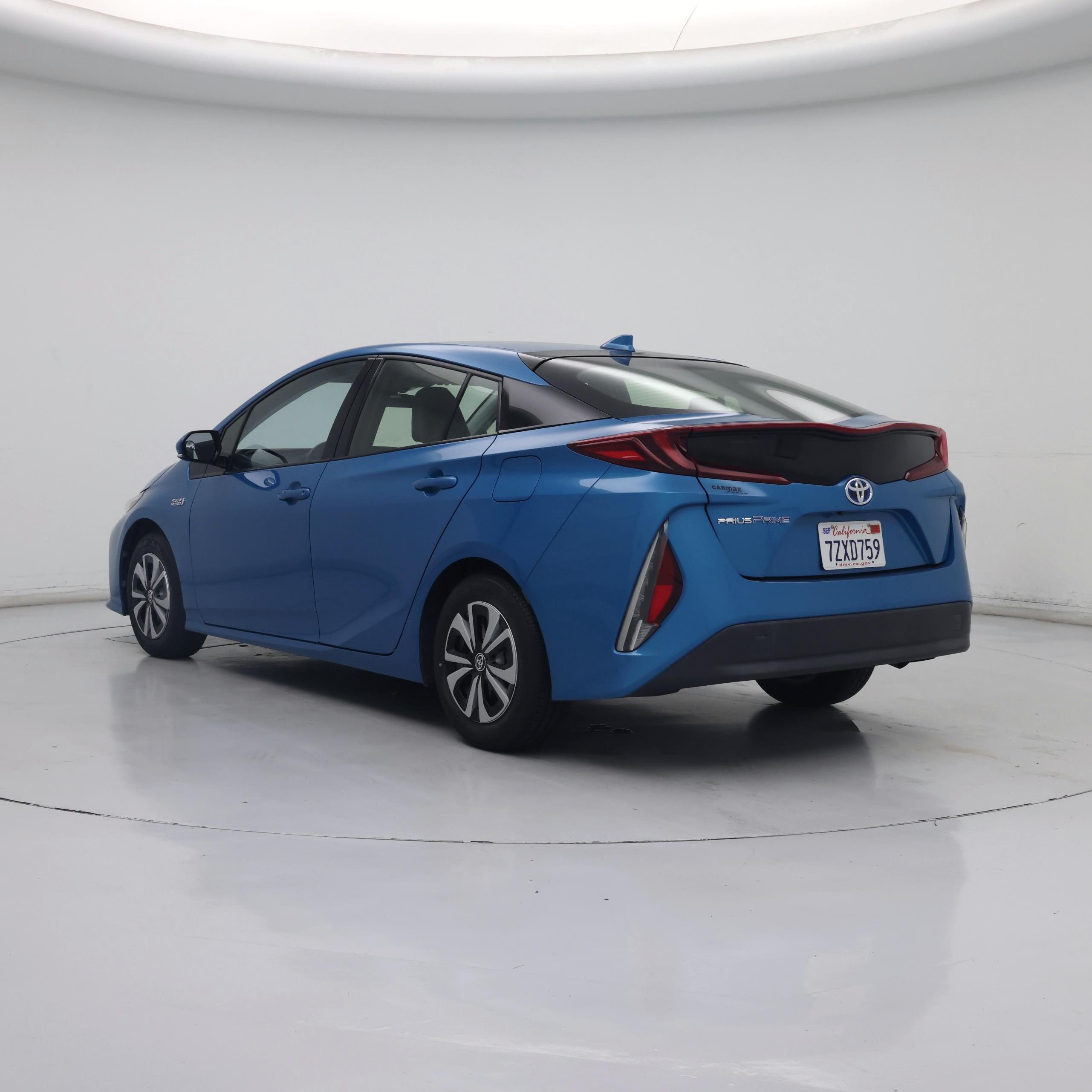 Thumbnail: 2017 Toyota Prius Prime - 2