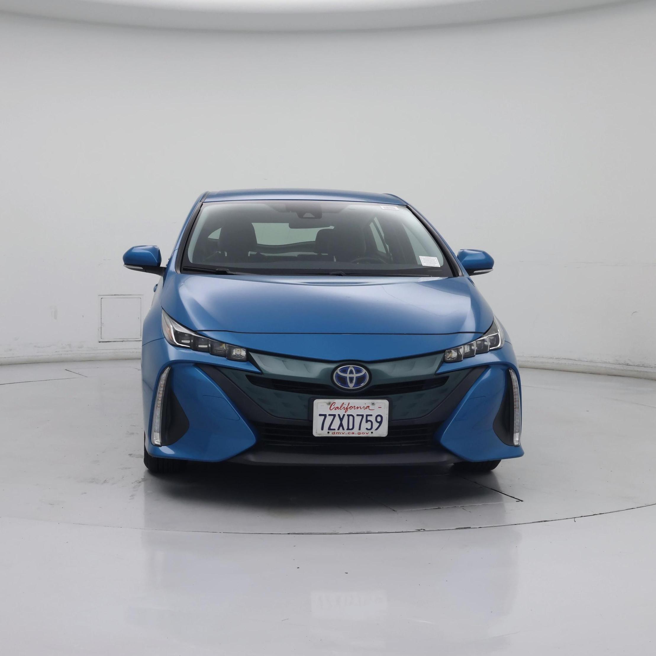 Thumbnail: 2017 Toyota Prius Prime - 5