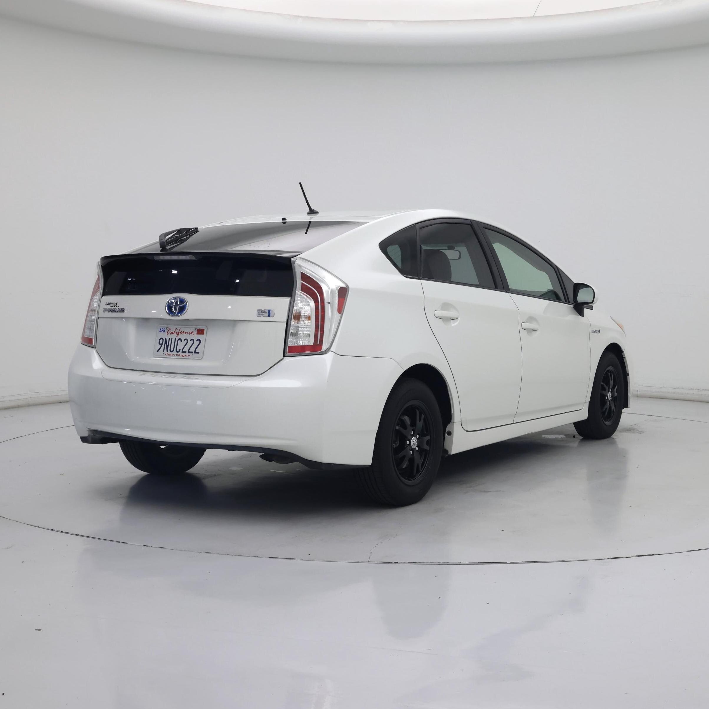 Thumbnail: 2014 Toyota Prius - 8