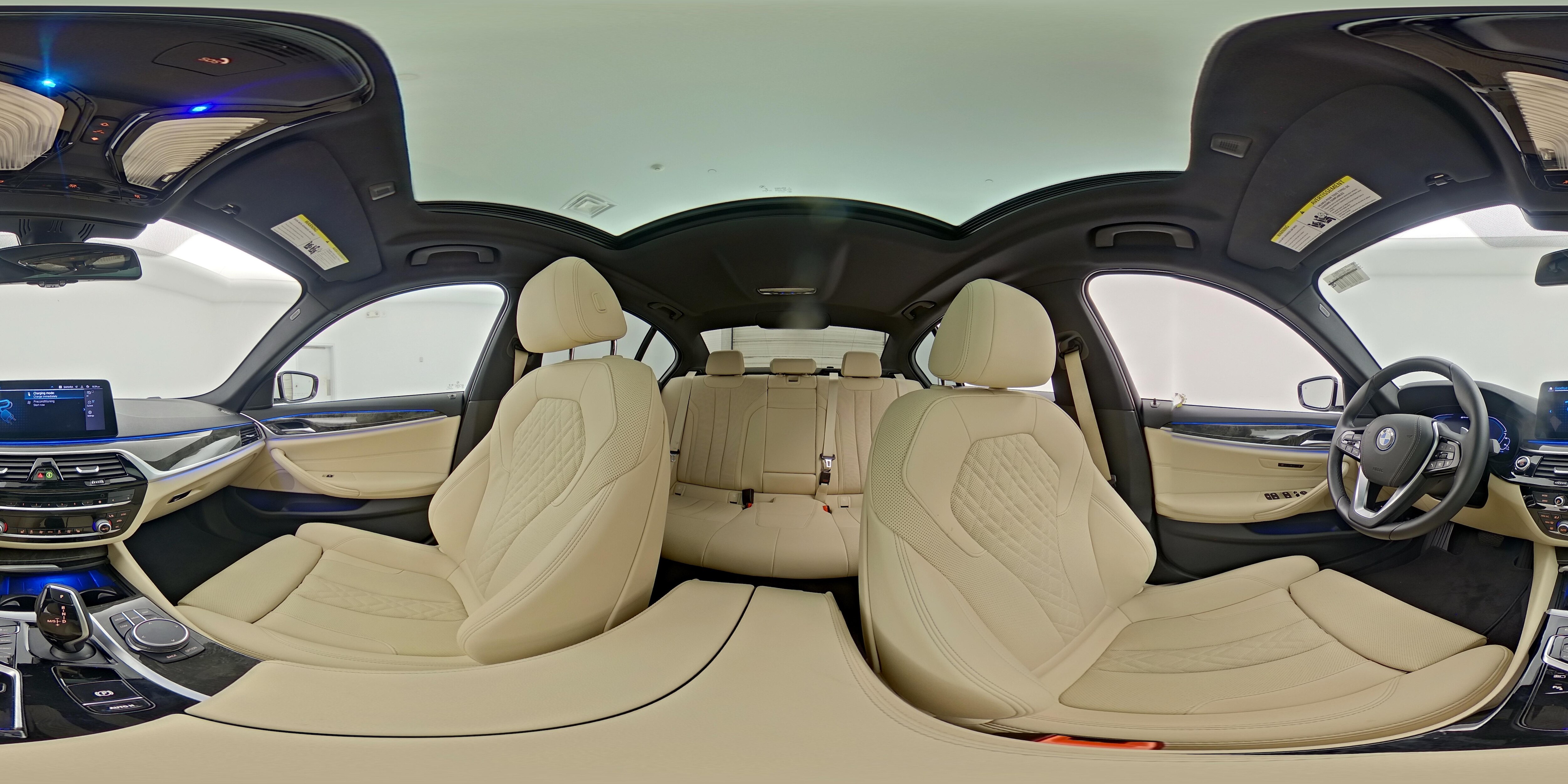 2022 BMW 5 Series 530e - Photo 25