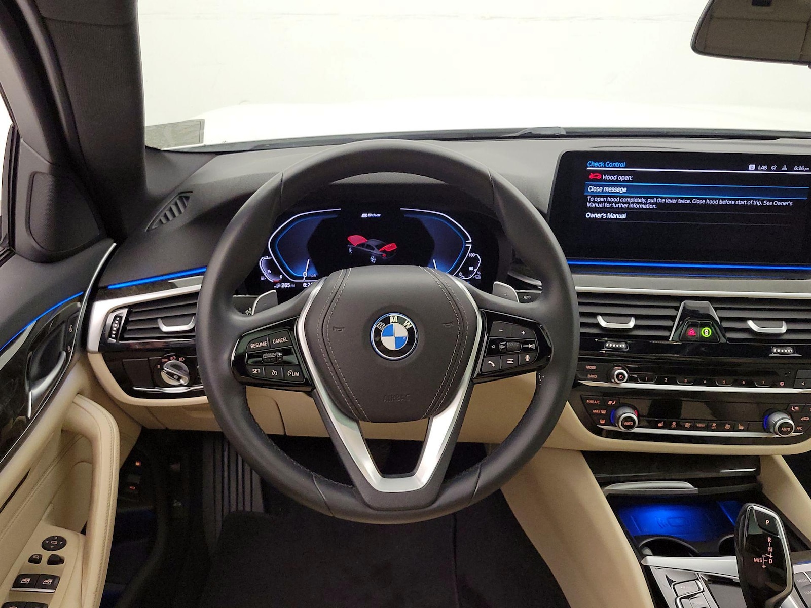 2022 BMW 5 Series 530e - Photo 11