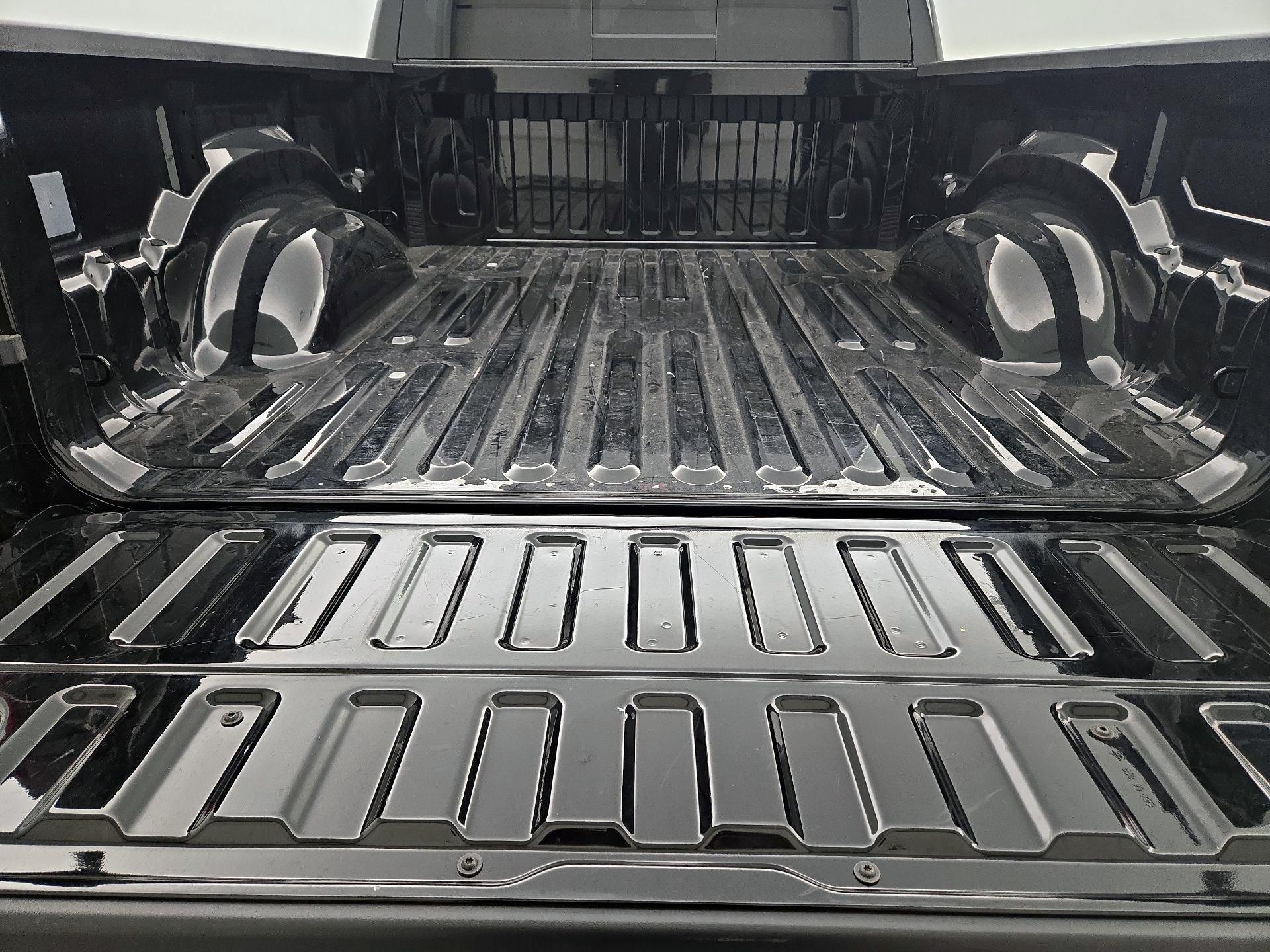 Thumbnail: 2025 RAM 1500 - 19