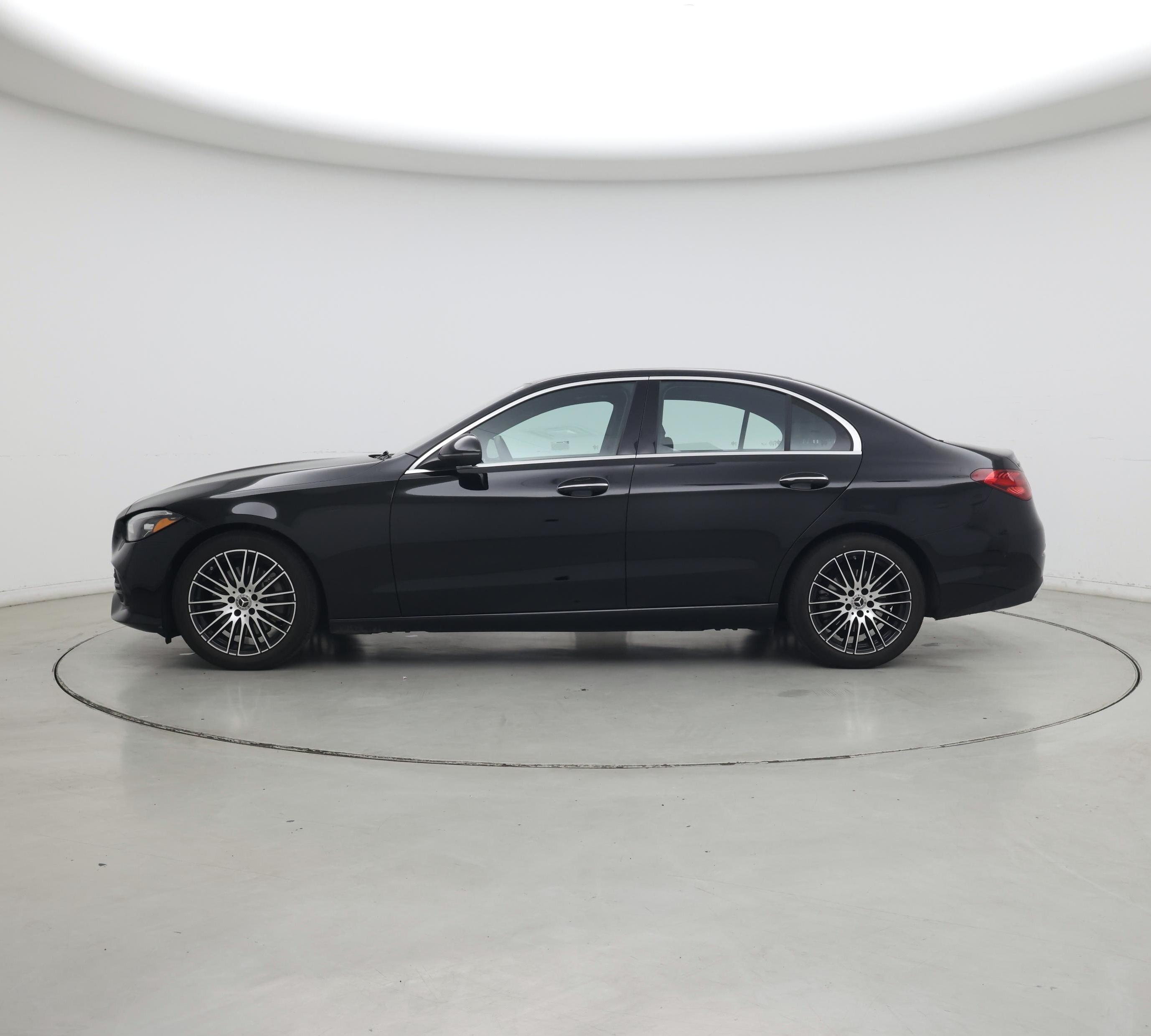 Thumbnail: 2025 Mercedes-Benz C-Class - 3