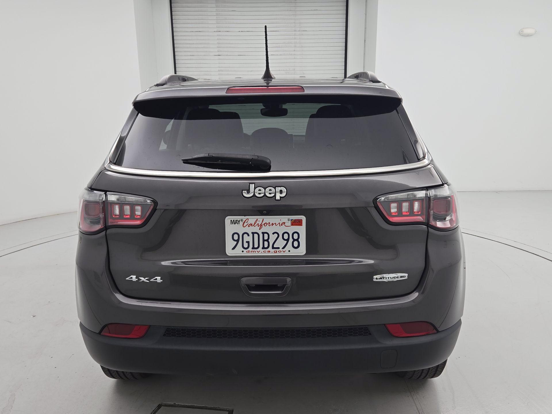 Thumbnail: 2022 Jeep Compass - 6
