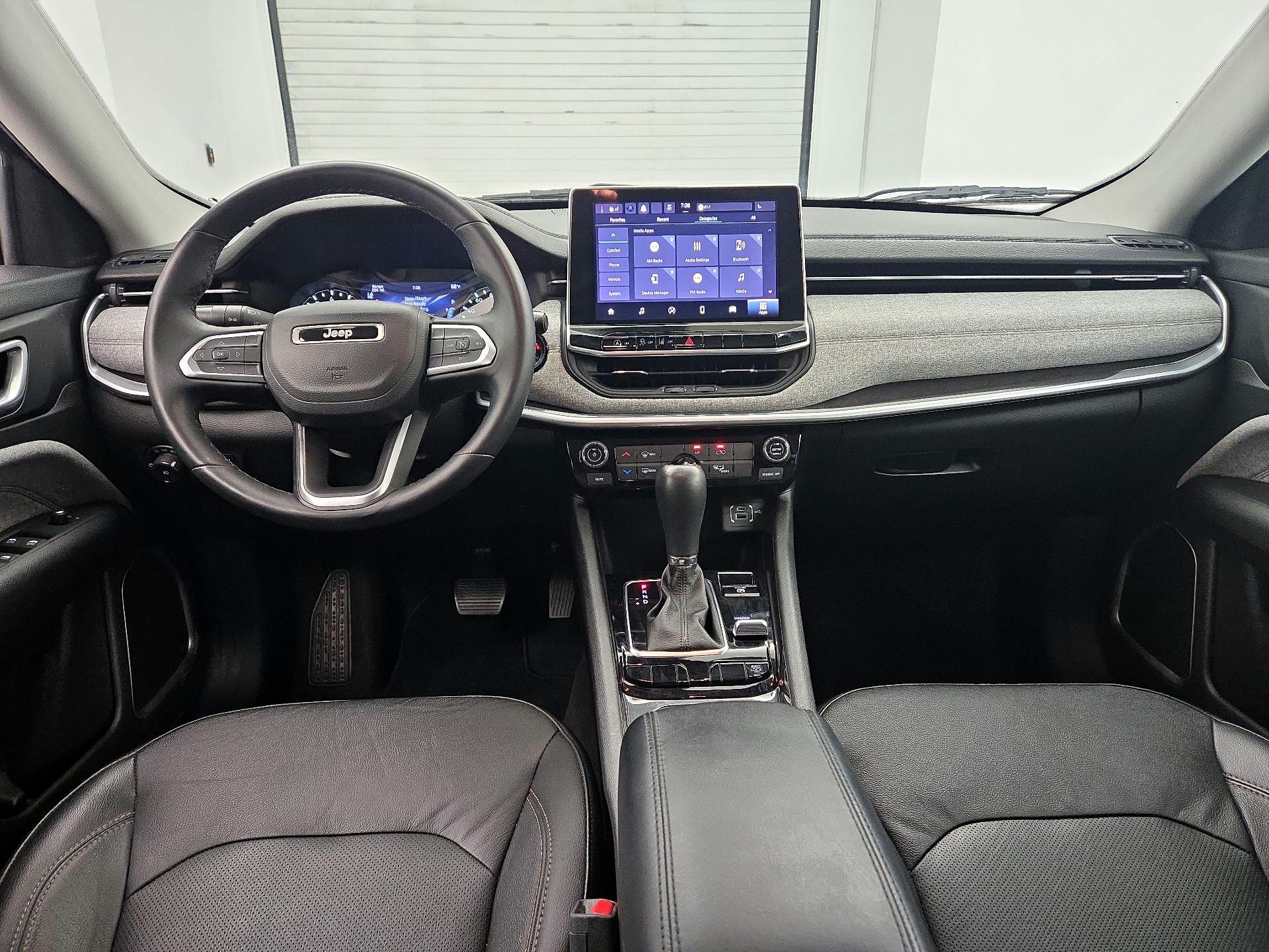 Thumbnail: 2022 Jeep Compass - 8