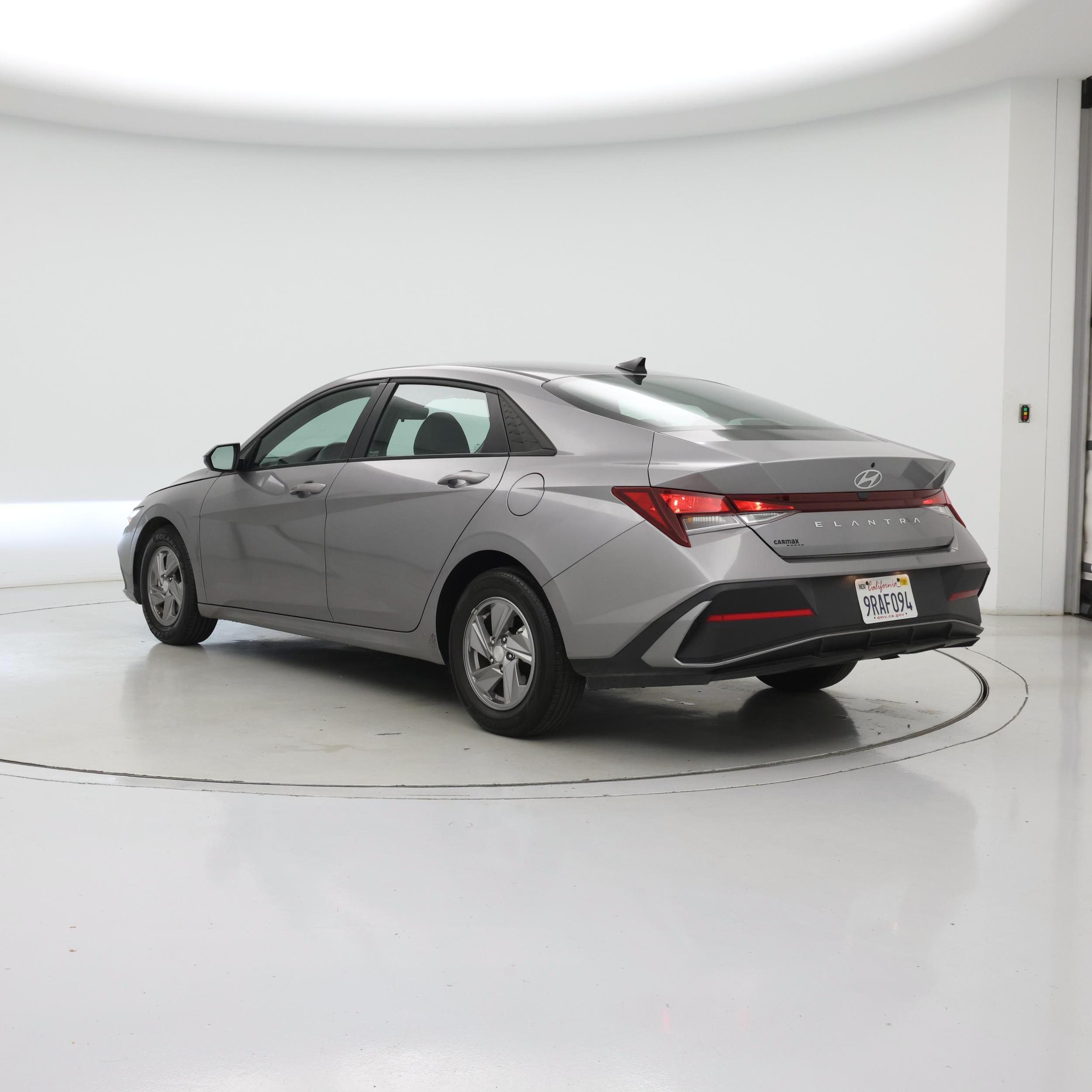 Thumbnail: 2025 Hyundai Elantra - 2
