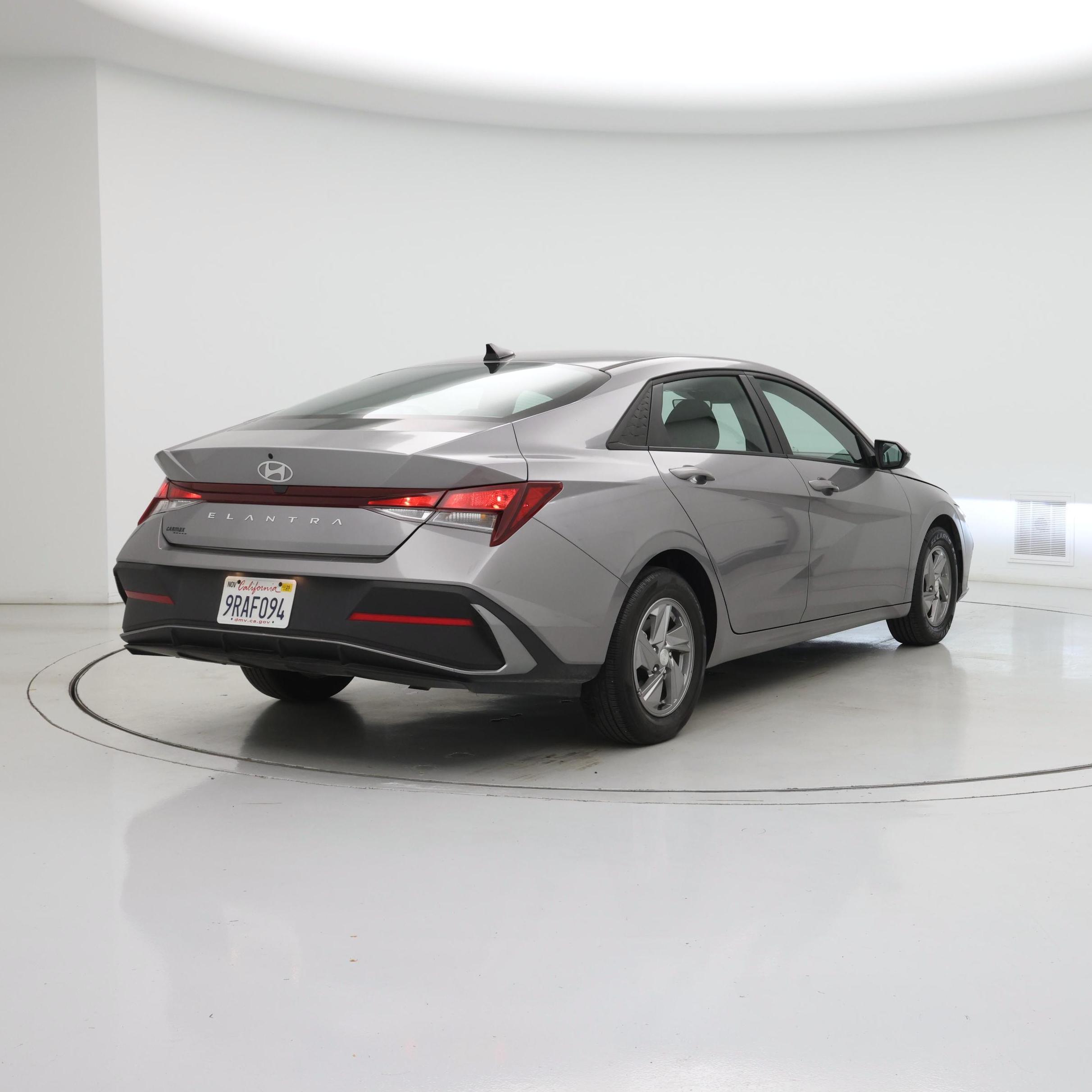 Thumbnail: 2025 Hyundai Elantra - 8