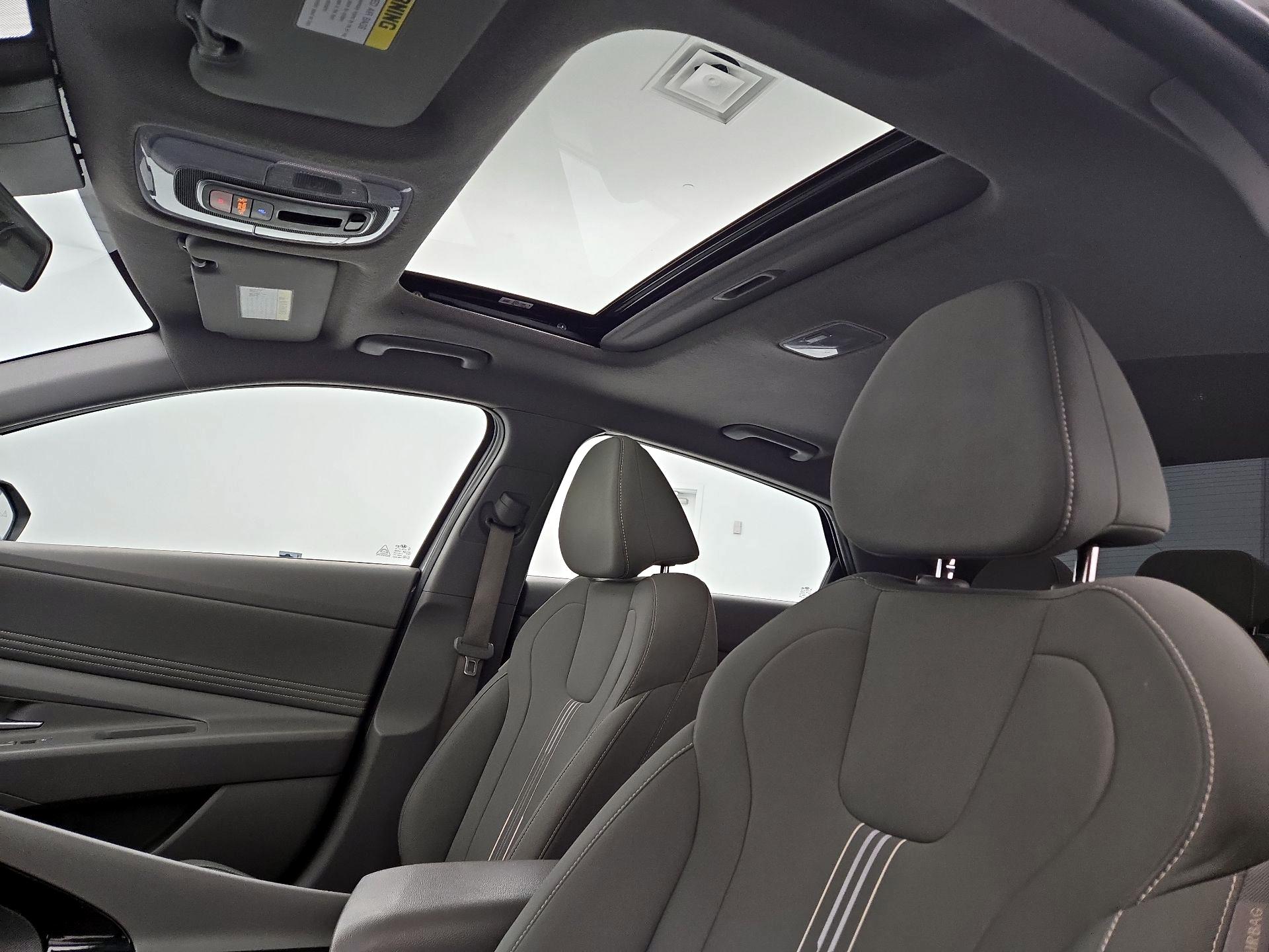 Thumbnail: 2024 Hyundai Elantra - 18