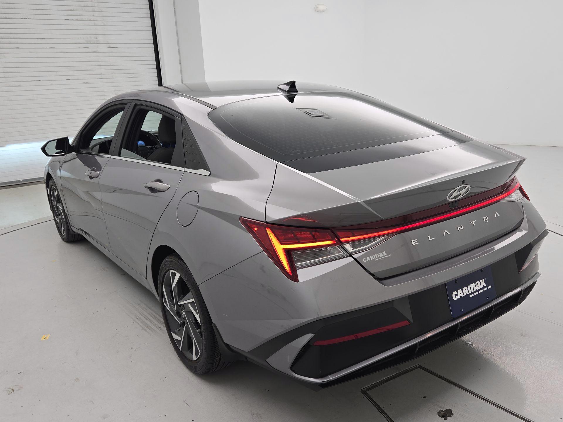 Thumbnail: 2024 Hyundai Elantra - 7