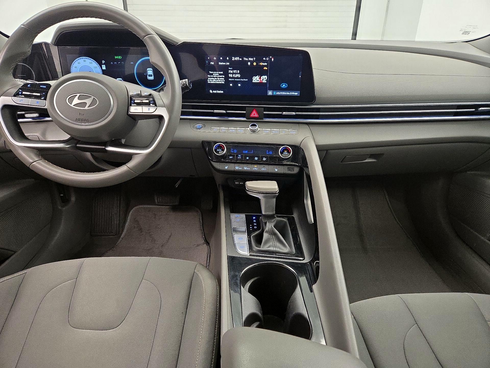 Thumbnail: 2024 Hyundai Elantra - 8