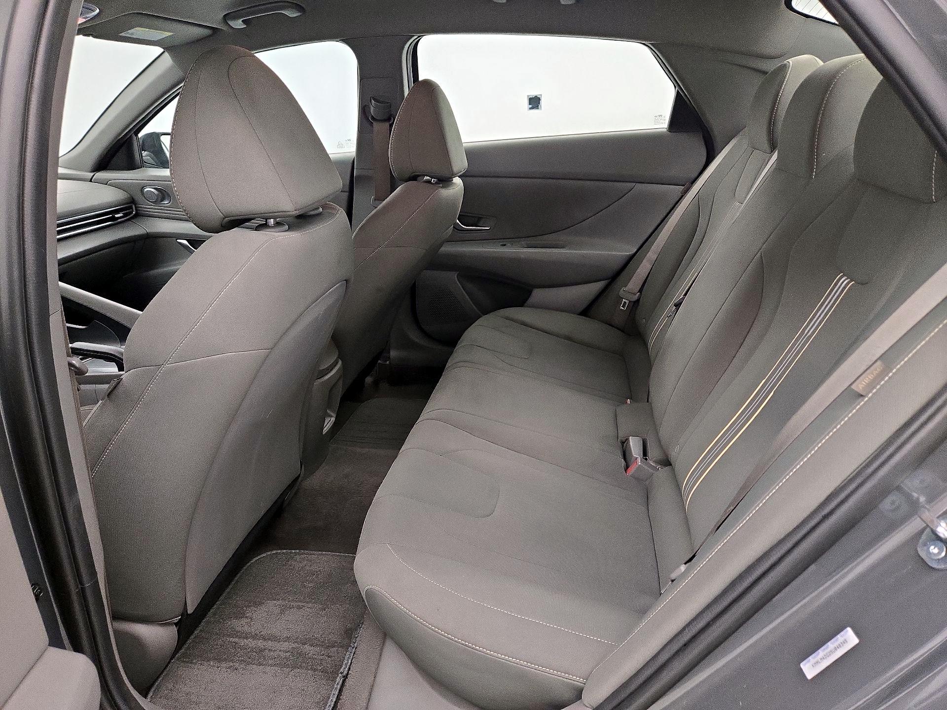 Thumbnail: 2025 Hyundai Elantra - 17