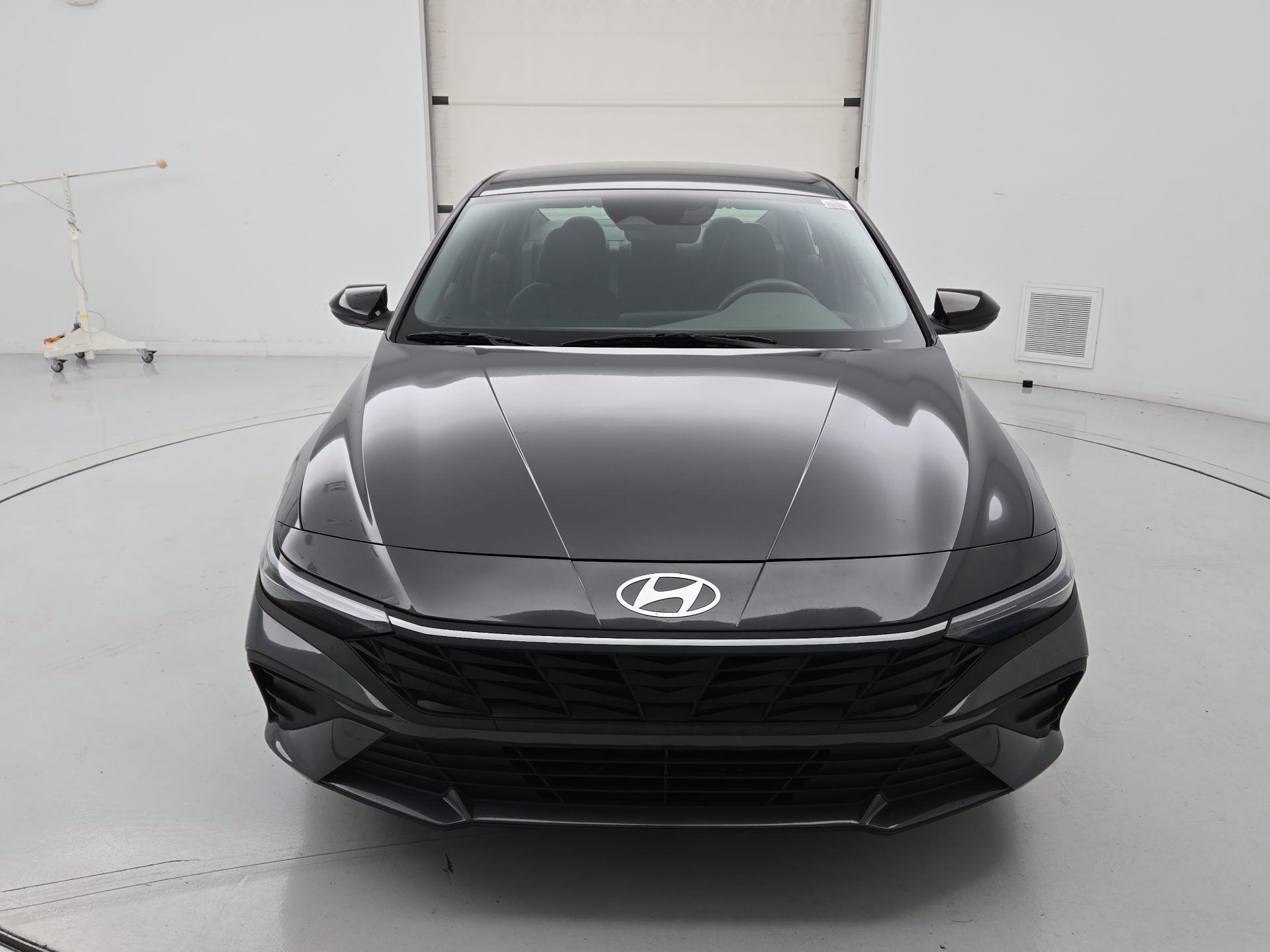 Thumbnail: 2025 Hyundai Elantra - 2