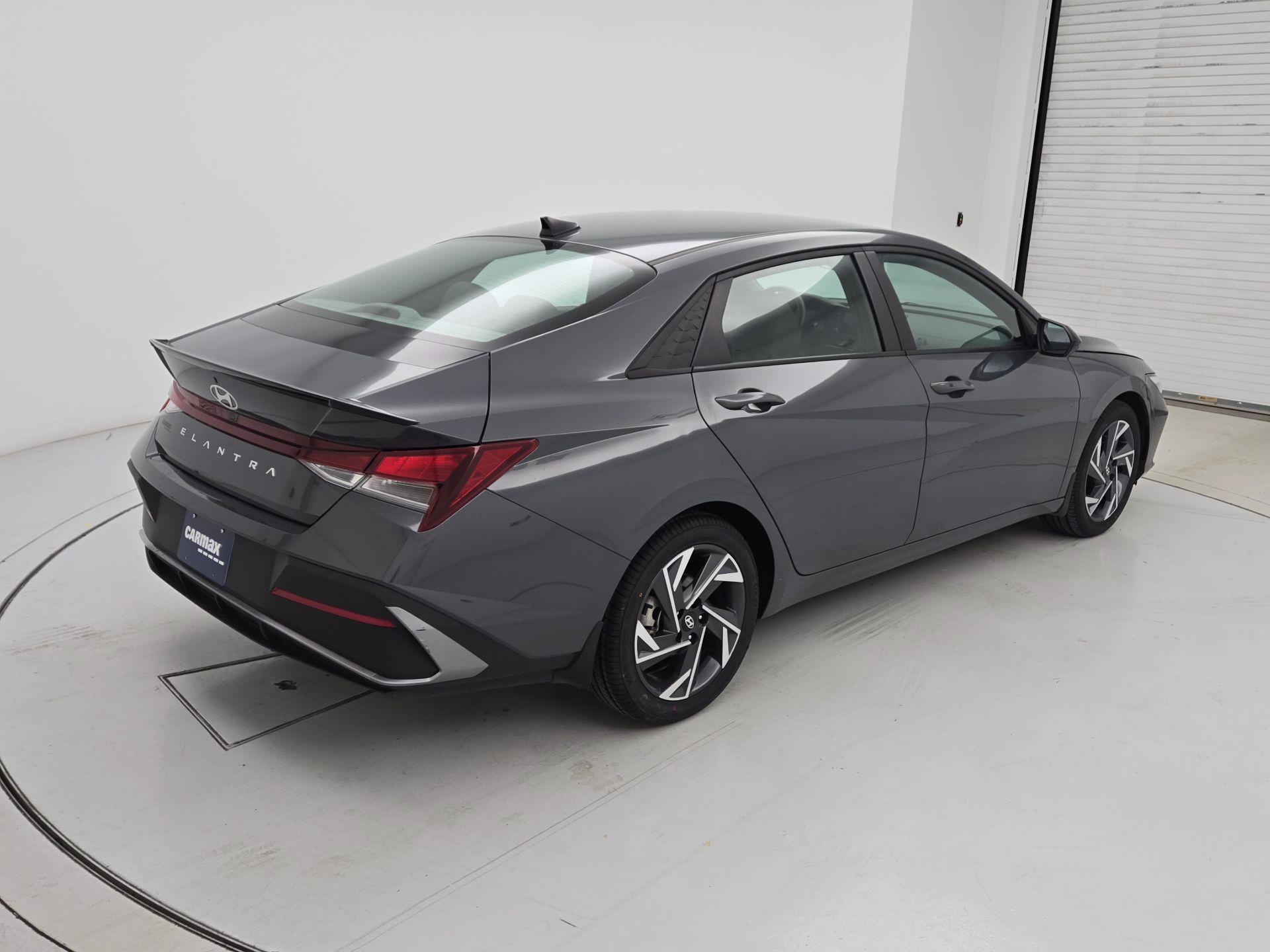 Thumbnail: 2025 Hyundai Elantra - 5